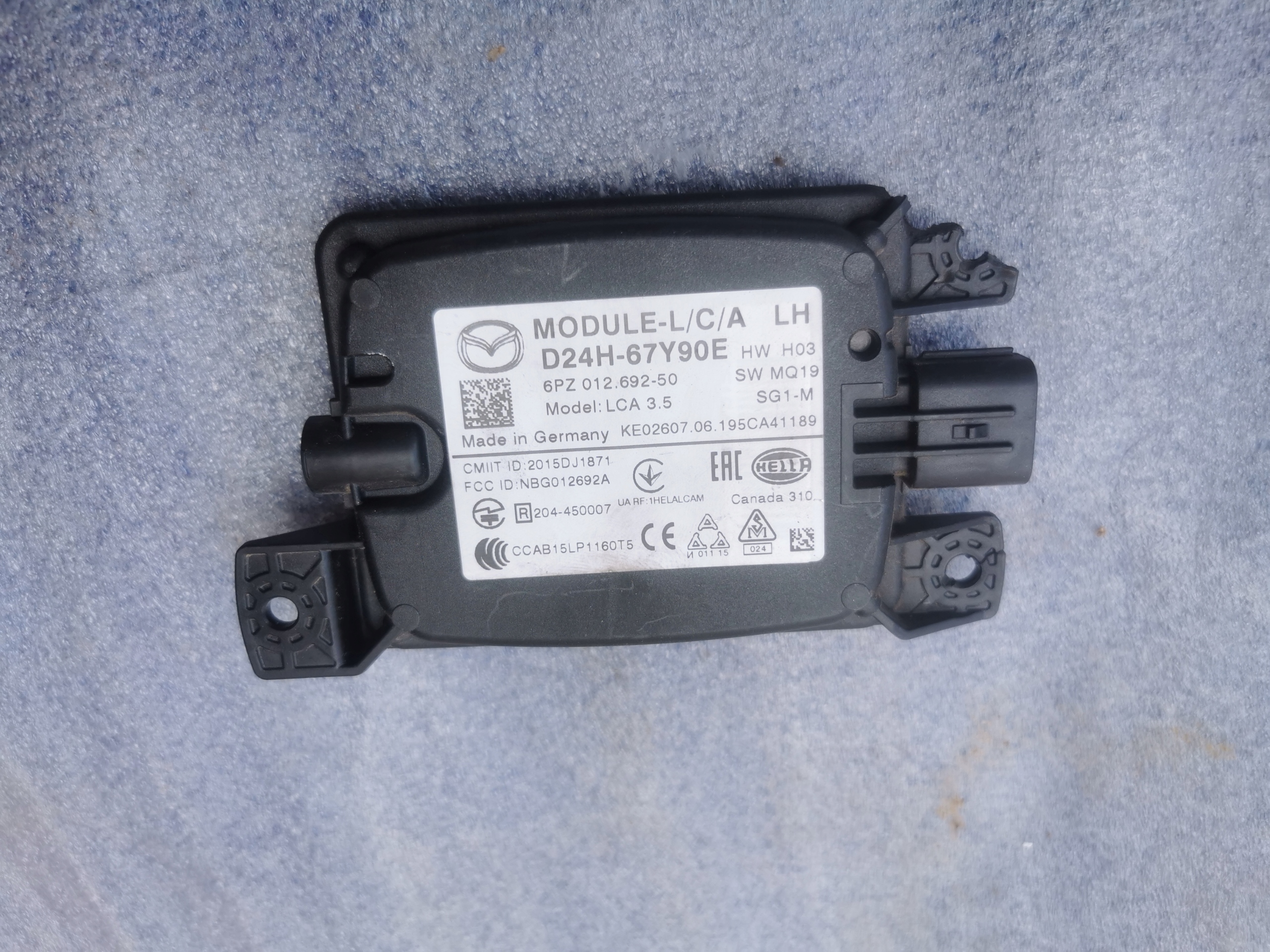D24H-67Y80E - MAZDA CX-3 РАДАР ДАТЧИК СЛЕПЫХ ЗОН D24H-67Y90E