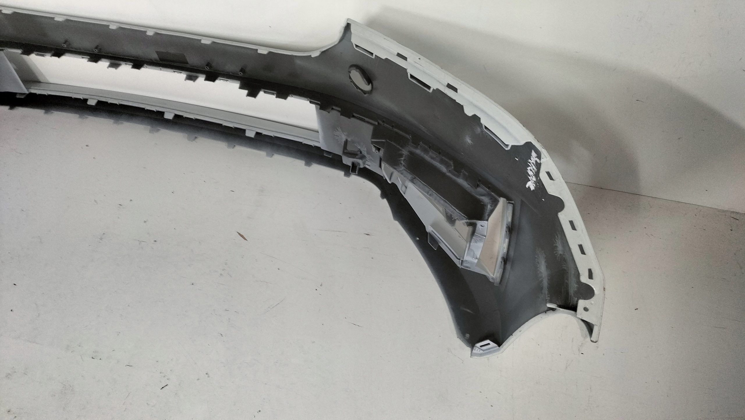 FRONTSTOSSSTANGE VORNE SKODA FABIA 4 IV 6VA 21
