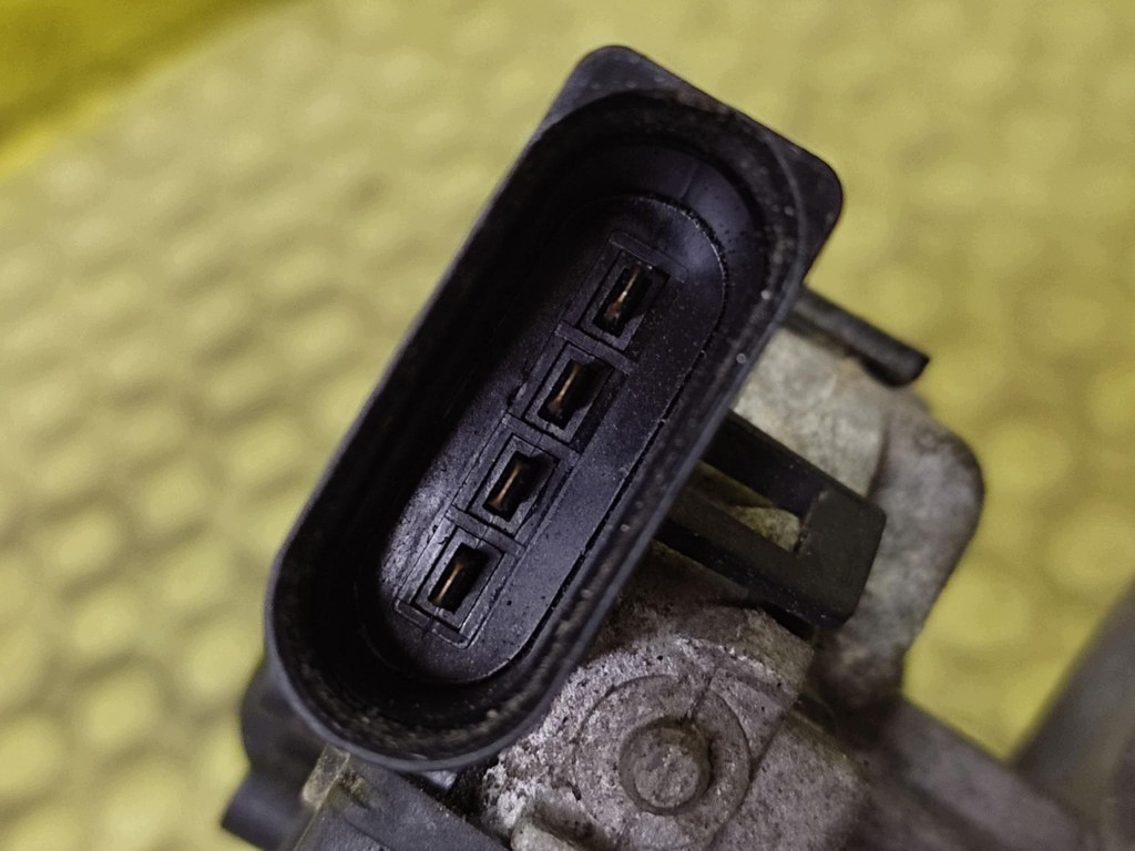 OPEL ASTRA H wiper mechanism front 0390241538