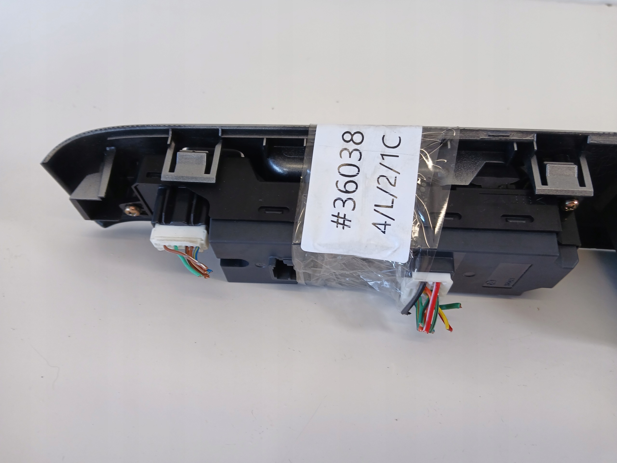 MAZDA 5 a CR PANEL okna levý předek CC2966350A