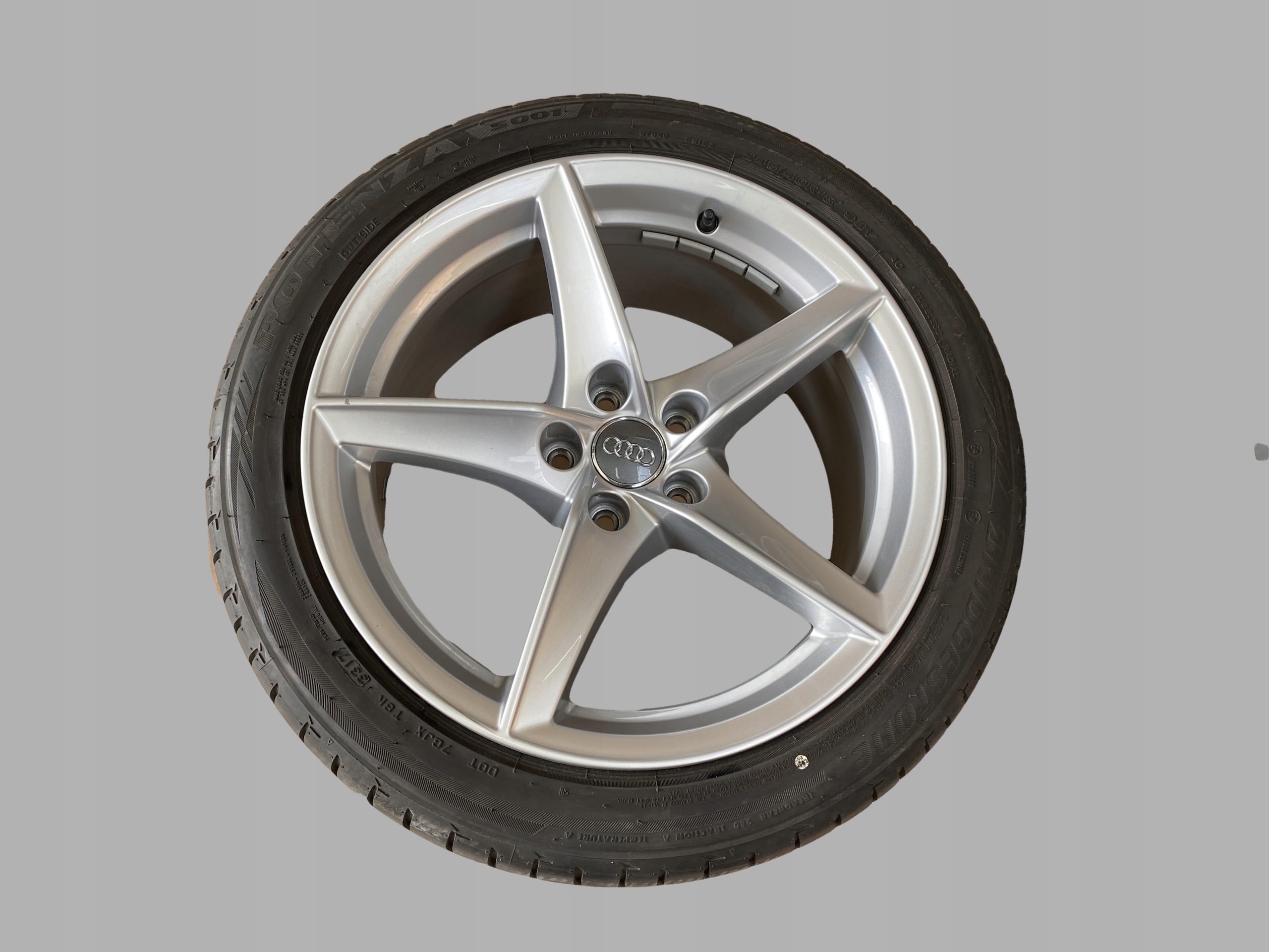 AUDI A4 A5 8W wheels discs 245/40R18 BRIDGESTONE