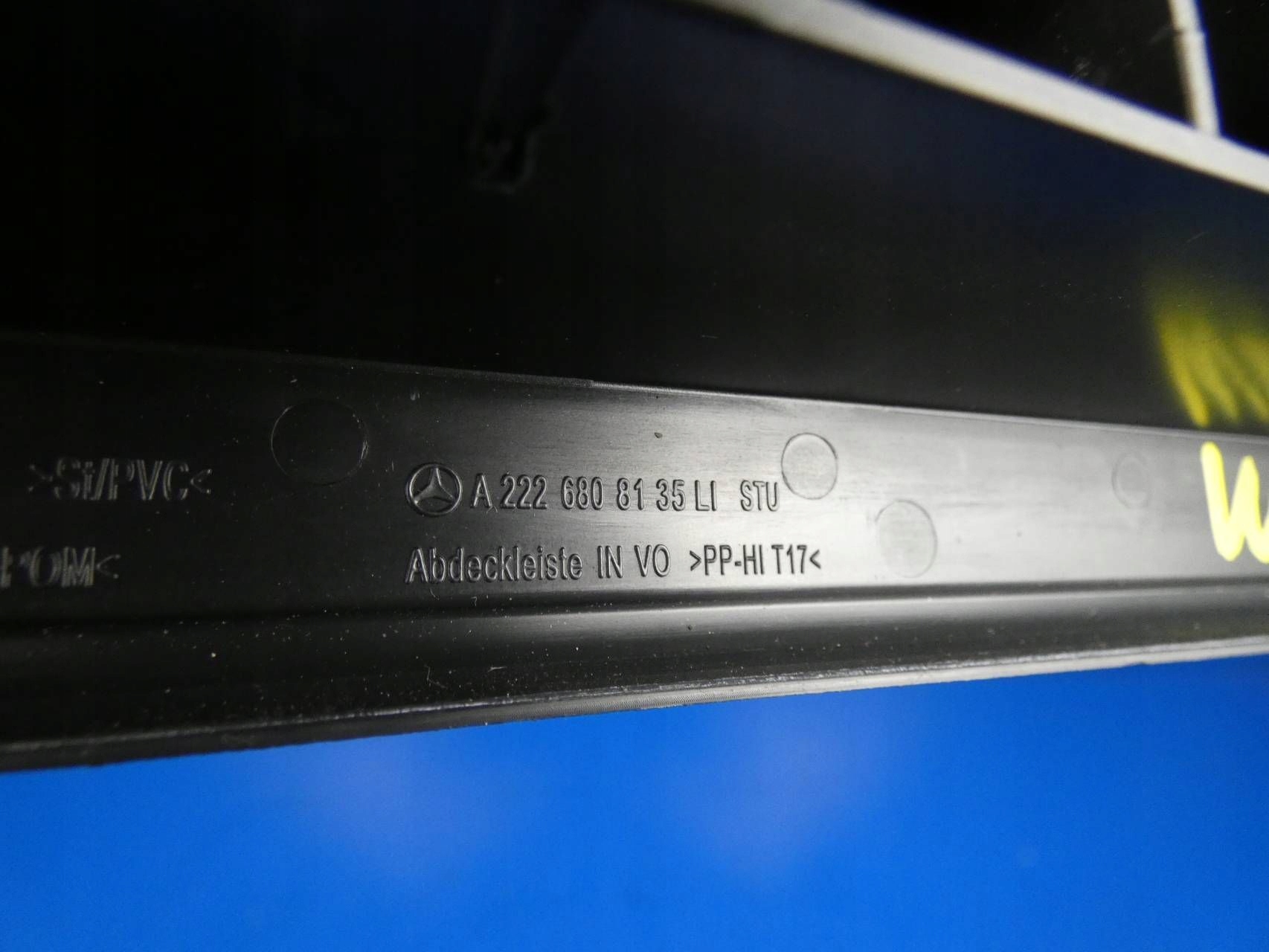 MERCEDES S KLASA W222 moulding threshold cap left front