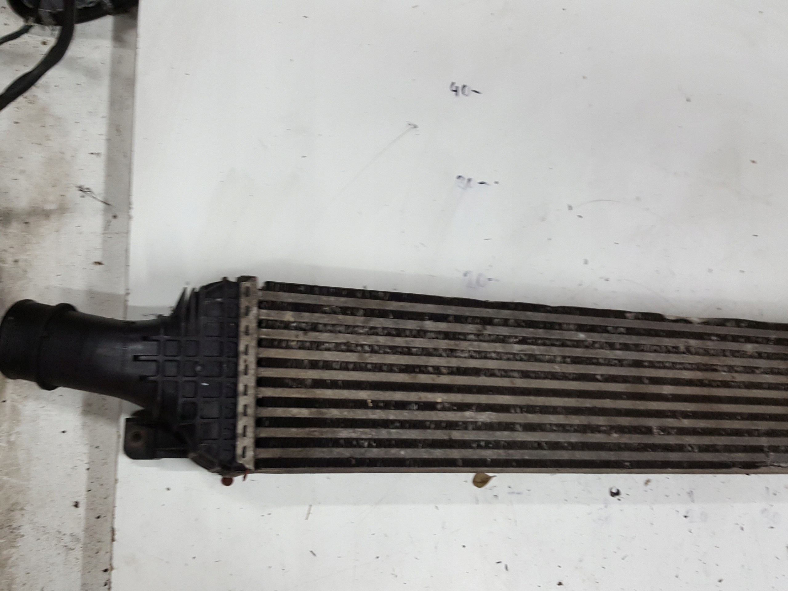 AUDI A4 B8 08r- 2.0 TDI CHŁODNICA INTERCOOLER Producent części Audi OE