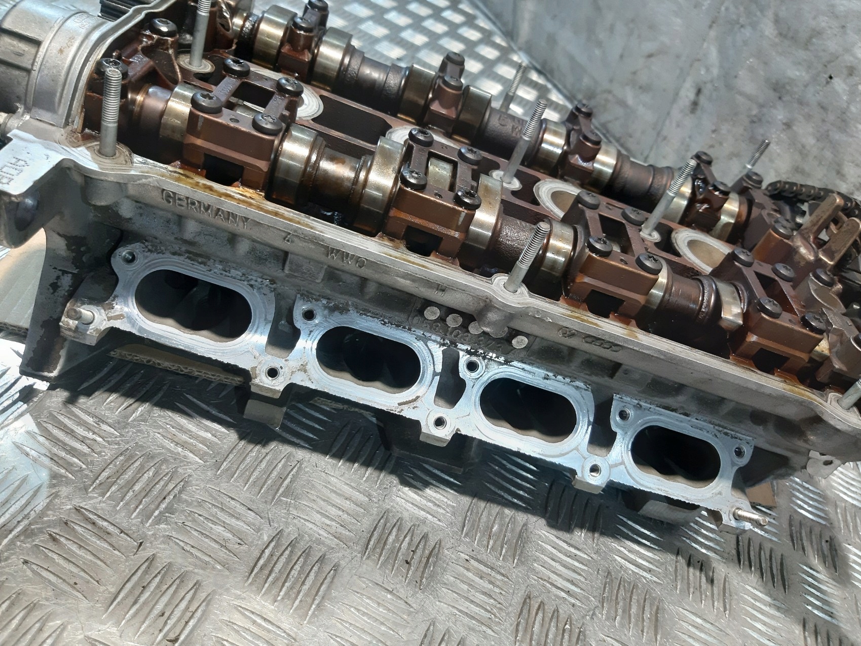 testata motore VW PASSAT B5 1.8 ADR