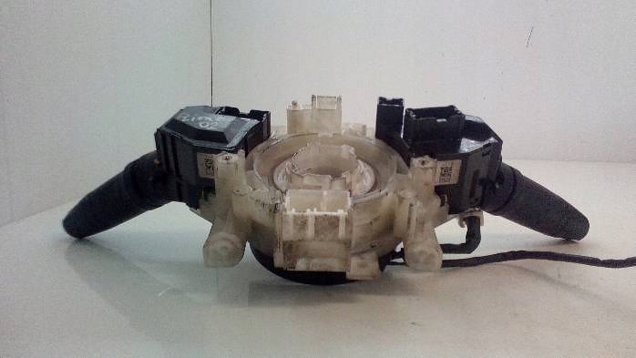 Przełącznik zespolony taśma Nissan PRIMERA P12 Typ samochodu Samochody osobowe