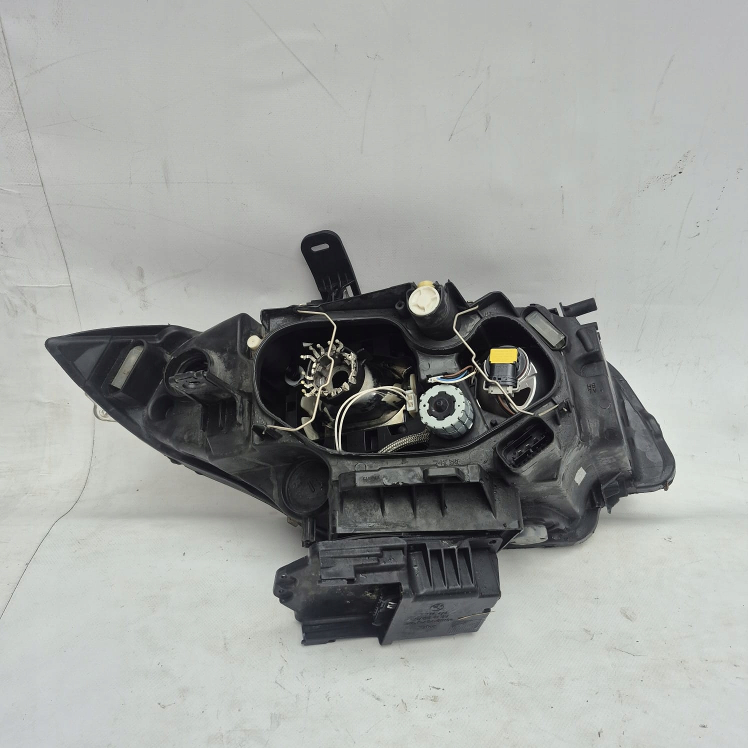 BMW 1 E82 E88 E87 LIFT 07-11 light left front front BI-XENON 7170291