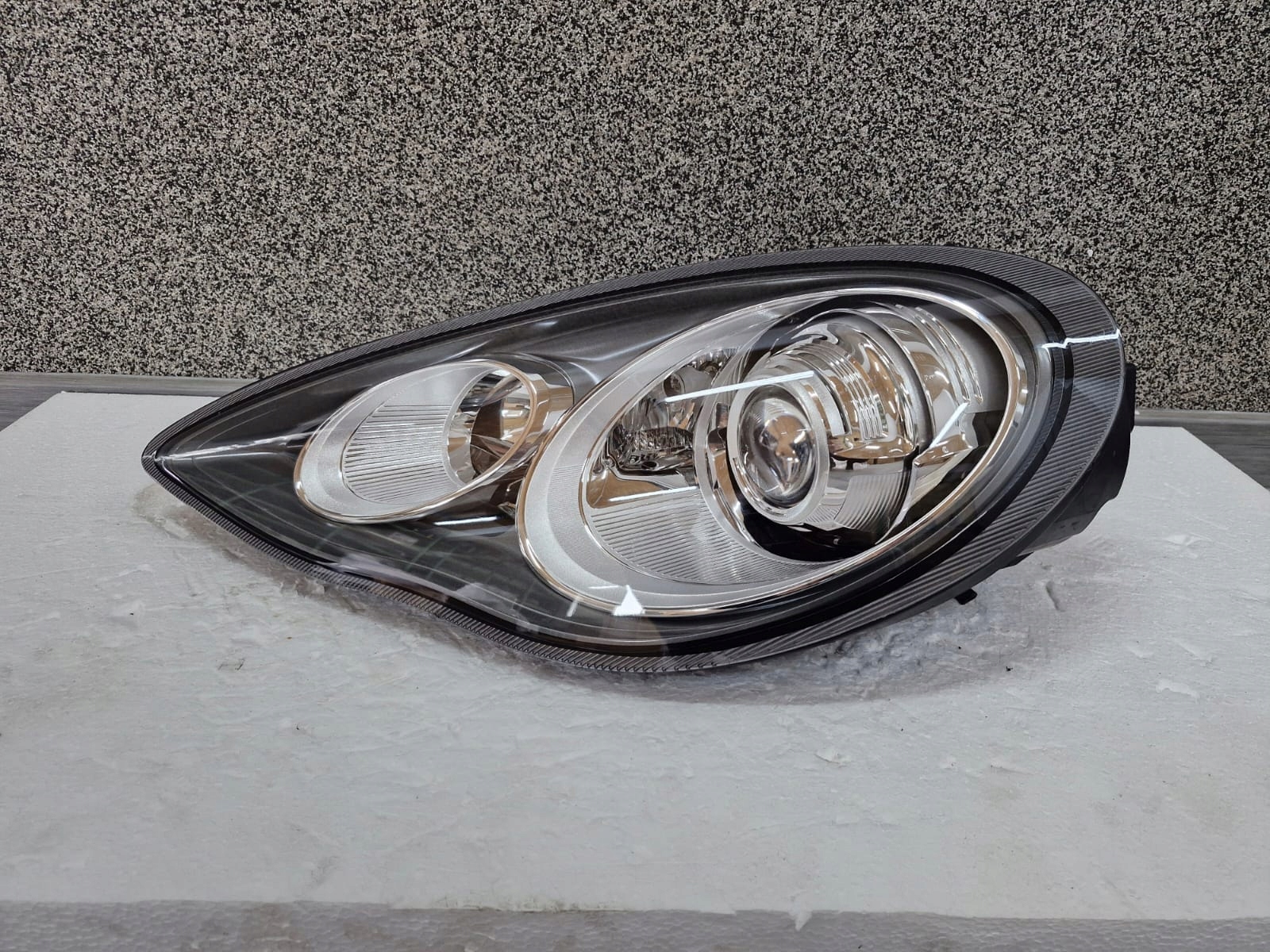 light left Porsche Panamera 970 Bi Xenon 2010