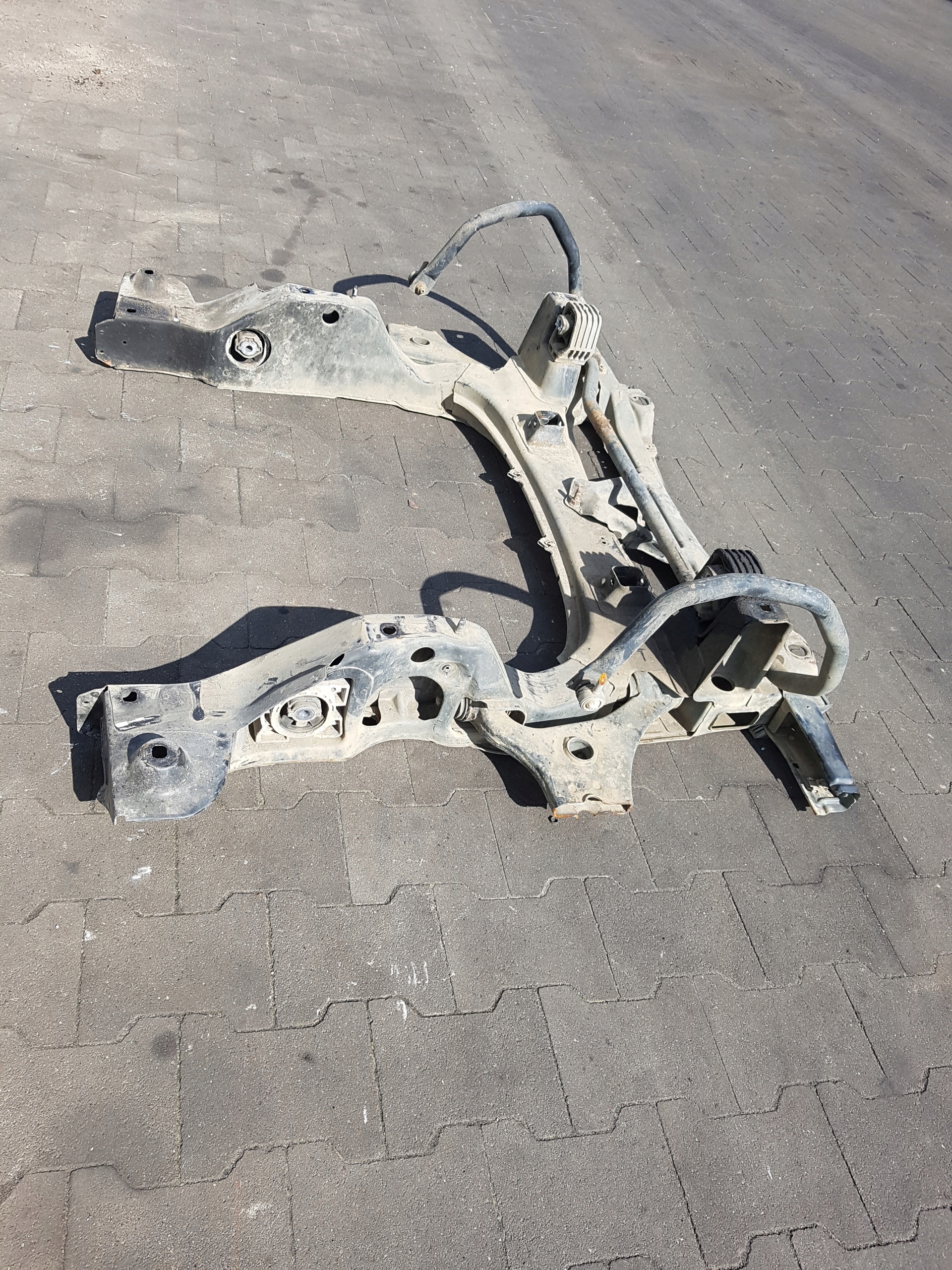 axle beam TRAWERS MERCEDES-BENZ A class W 169