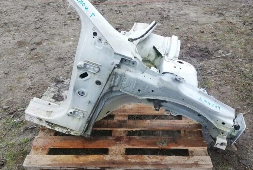 ЧЕТВЕРТЬ ЛОНЖЕРОН ПРАВА ПЕРЕД FORD FUSION USA 13-