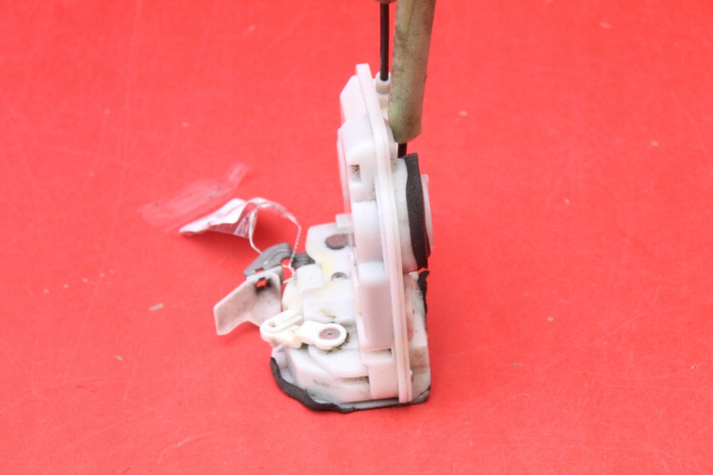 lock door left front front EU F97-G16-L1 MAZDA 2 DE 07-10