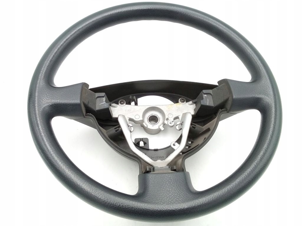 Daihatsu Cuore VI 6 lenkrad