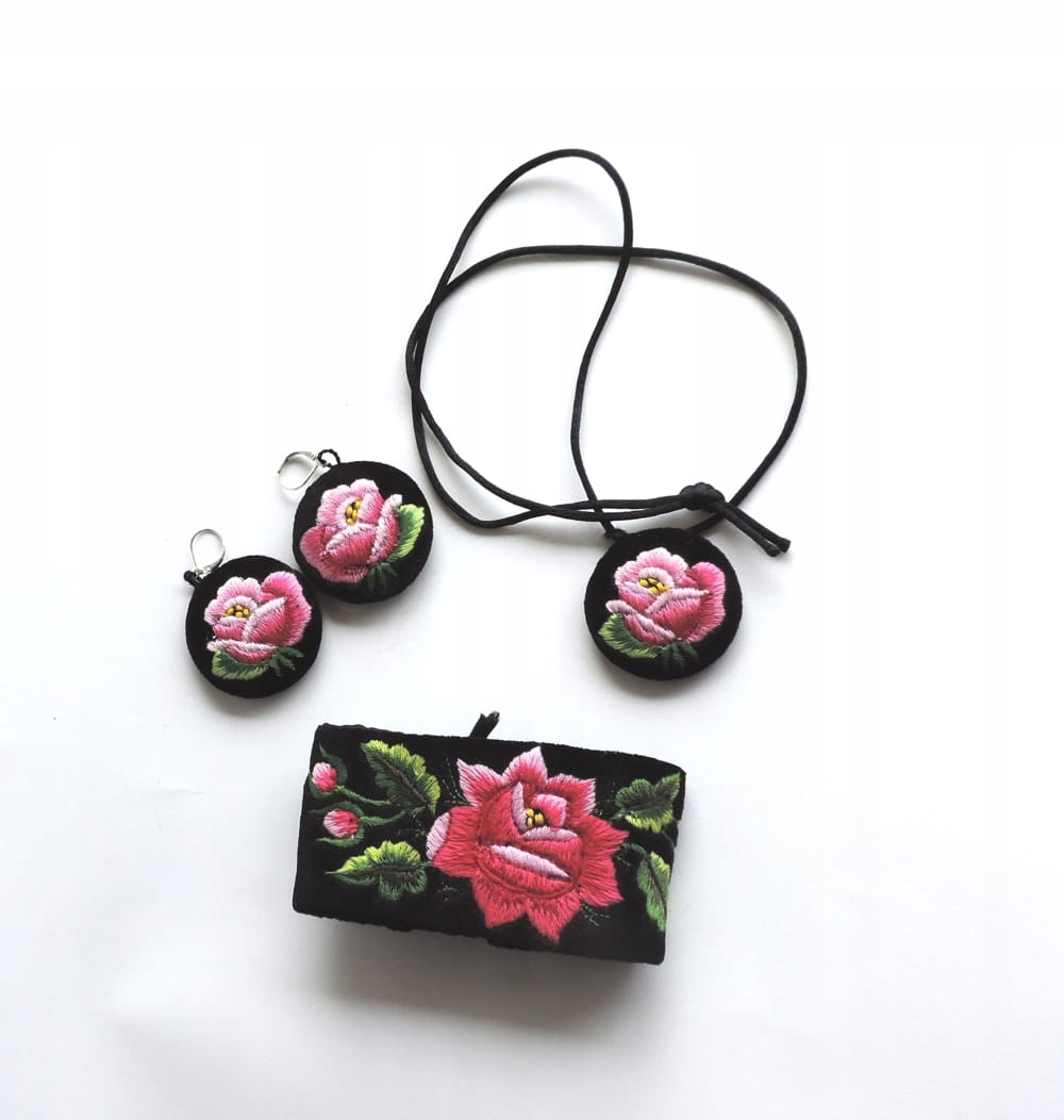Sada šperků folk s výšivkou rybolovu (růžové růže)