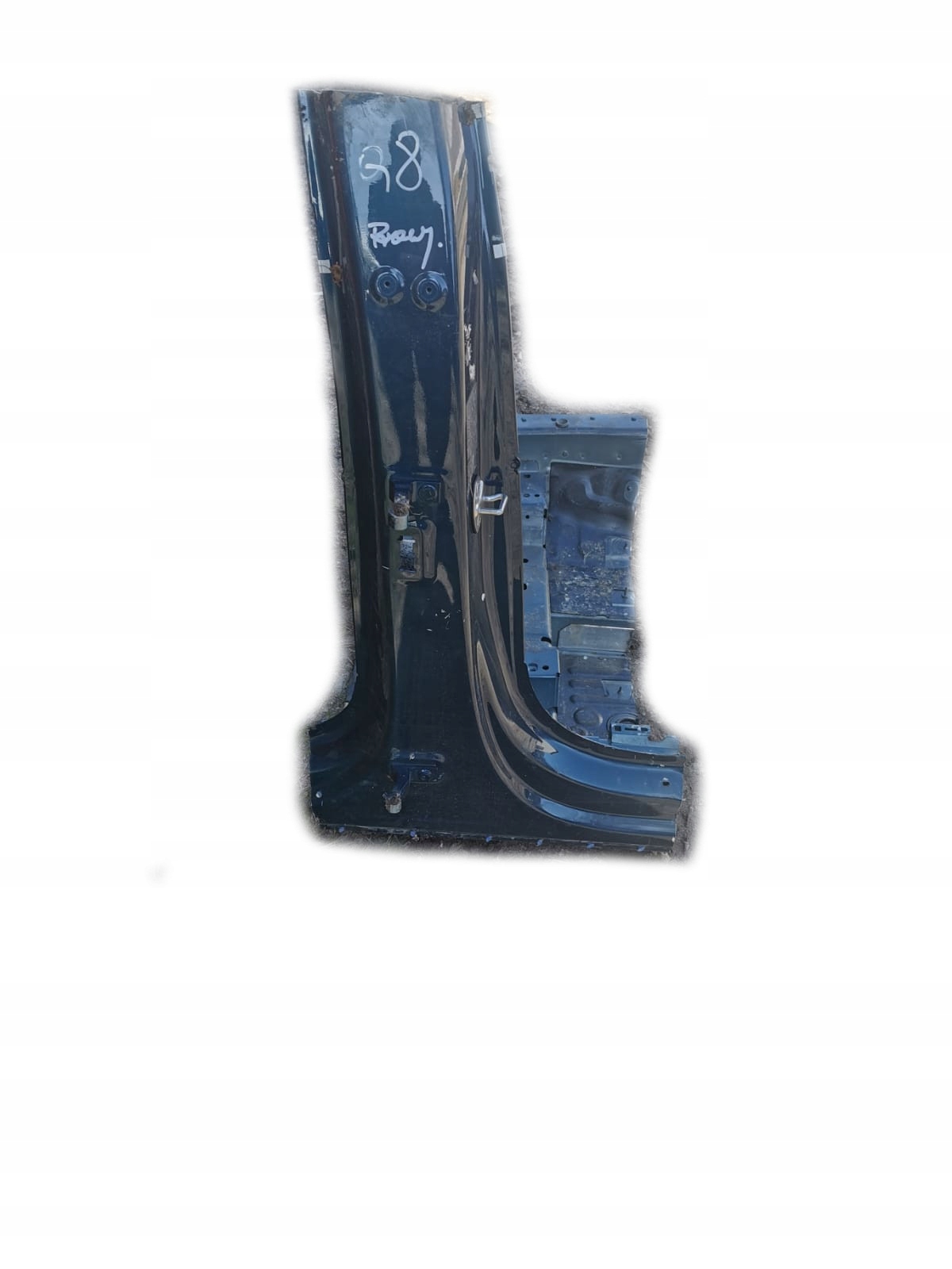 ІДЕАЛЬНЫЙ СТОЙКА ПРАВЫЙ AUDI Q8m8 1