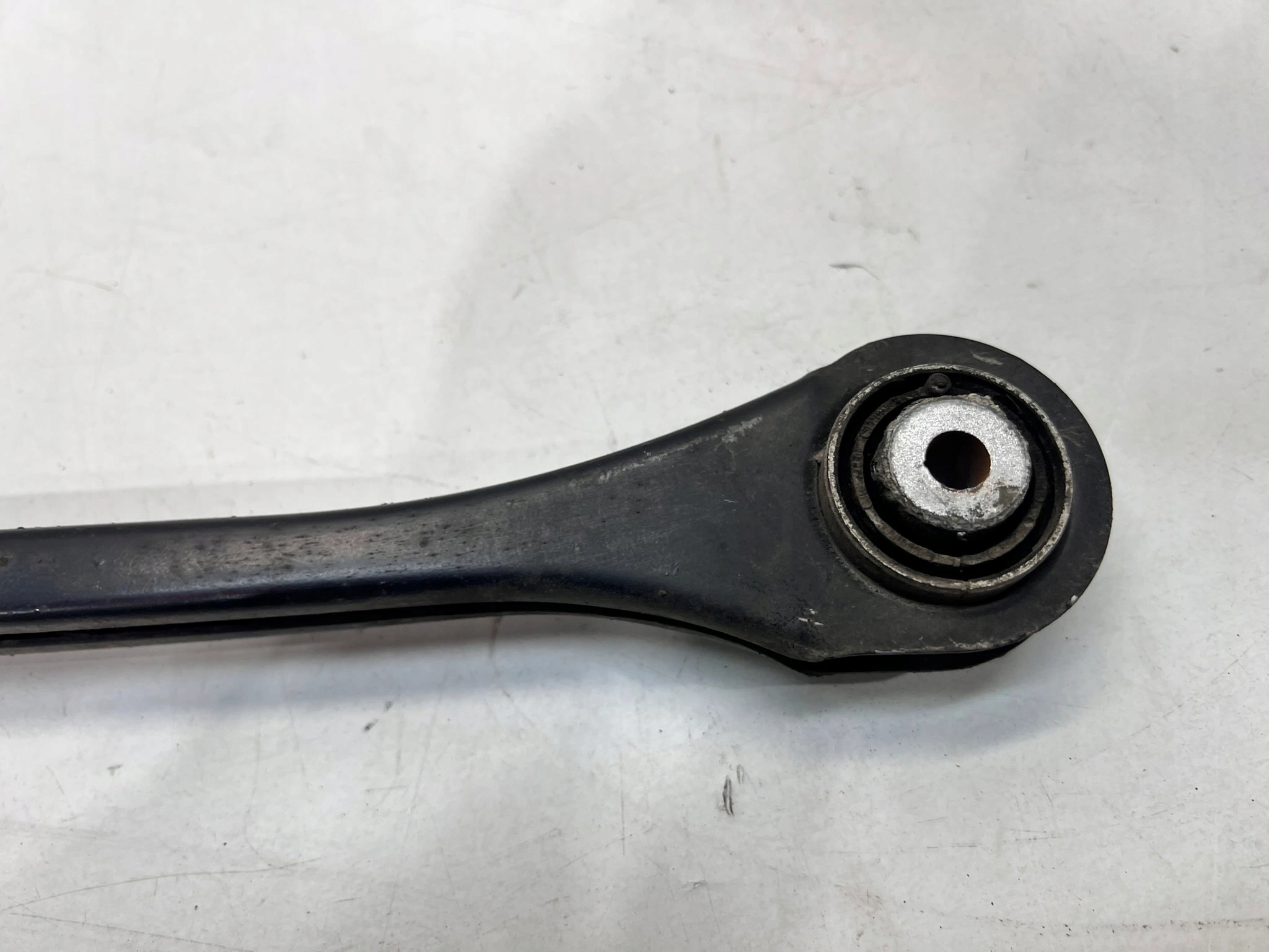 Querlenker Spurstange links heck AUDI A4 B9 4M0505291D