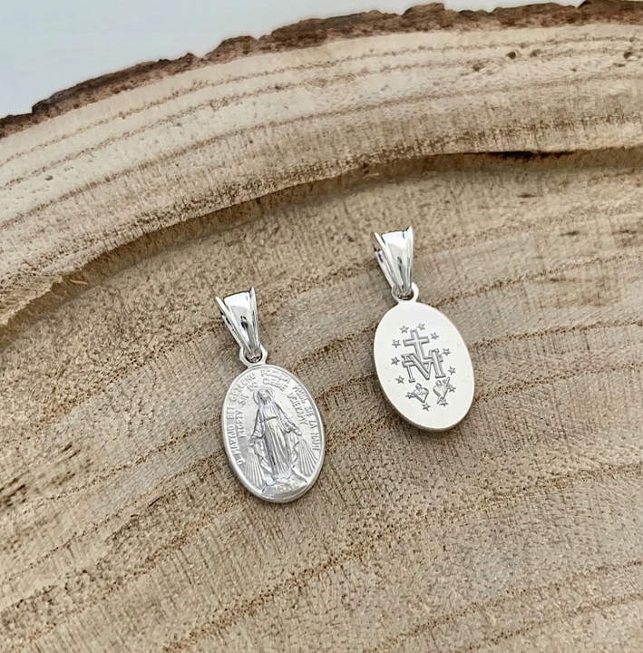 SREBRNY ŁAŃCUSZEK I CUDOWNY MEDALIK MATKA BOSKA CUDOWNA NA KOMUNIĘ 40cm Długość całkowita 40 cm