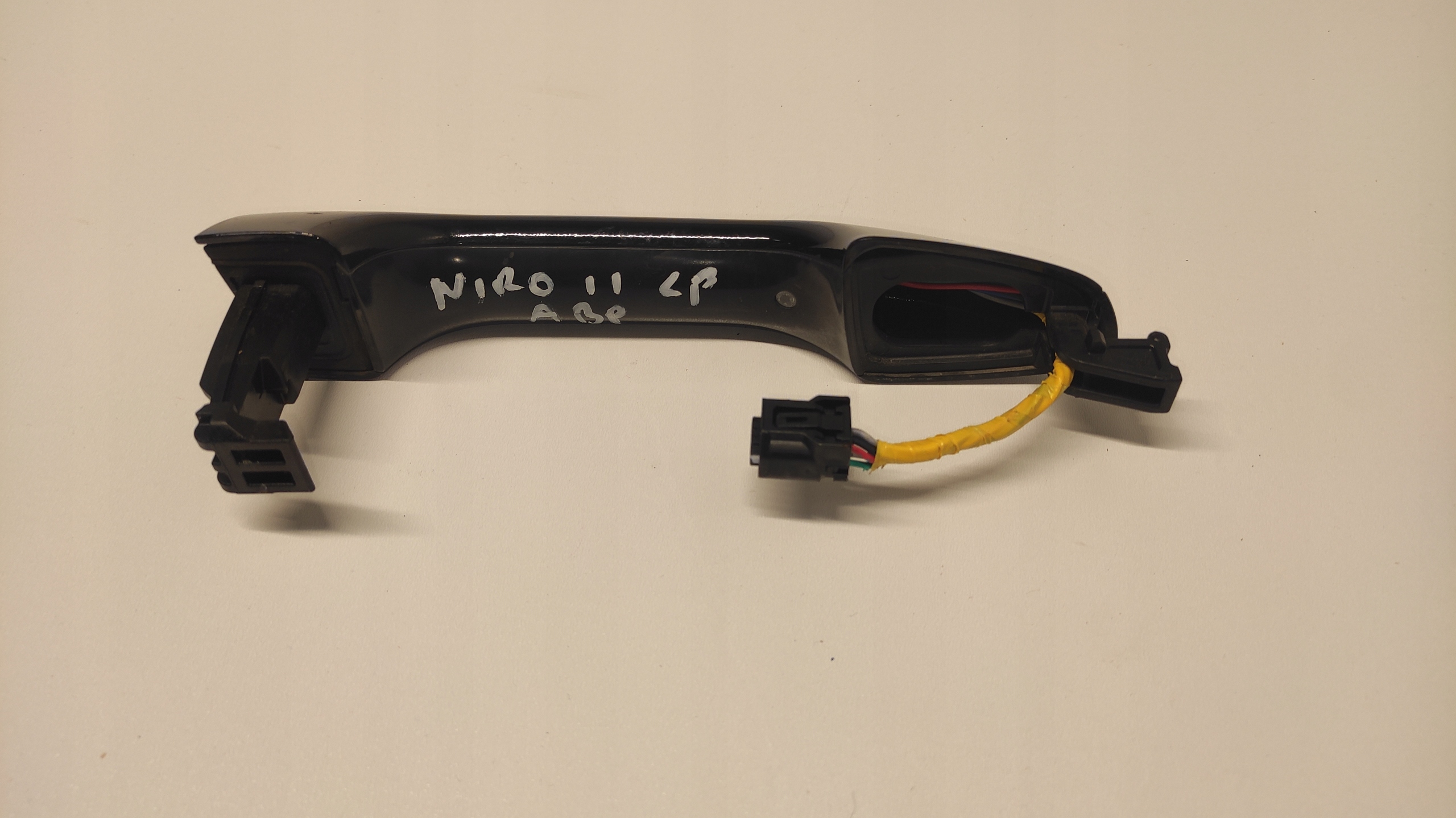 KIA NIRO II handle left front KEYLESS GO ABP 22-24