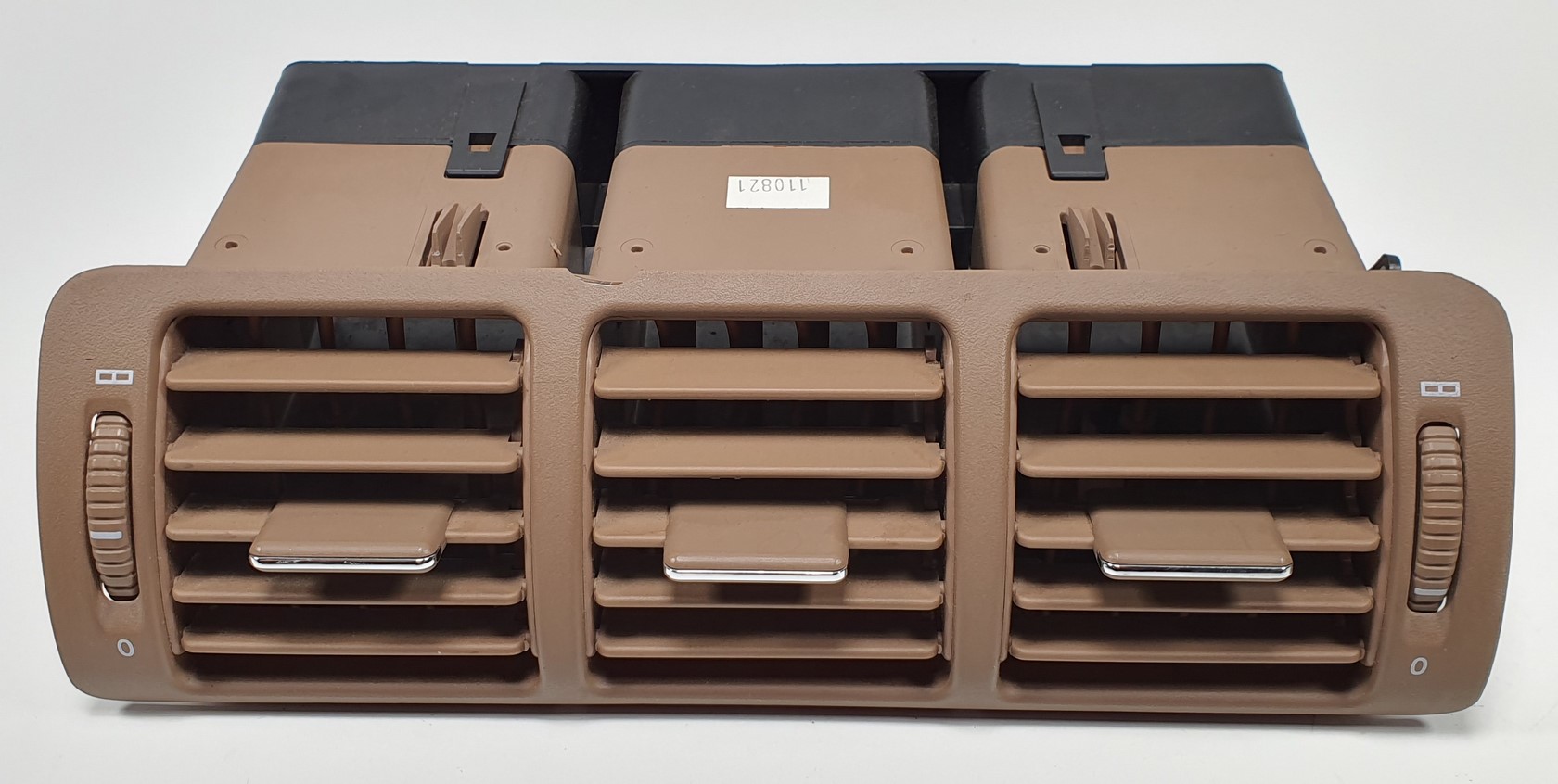 Центральна вентиляційна решітка MERCEDES ML W163