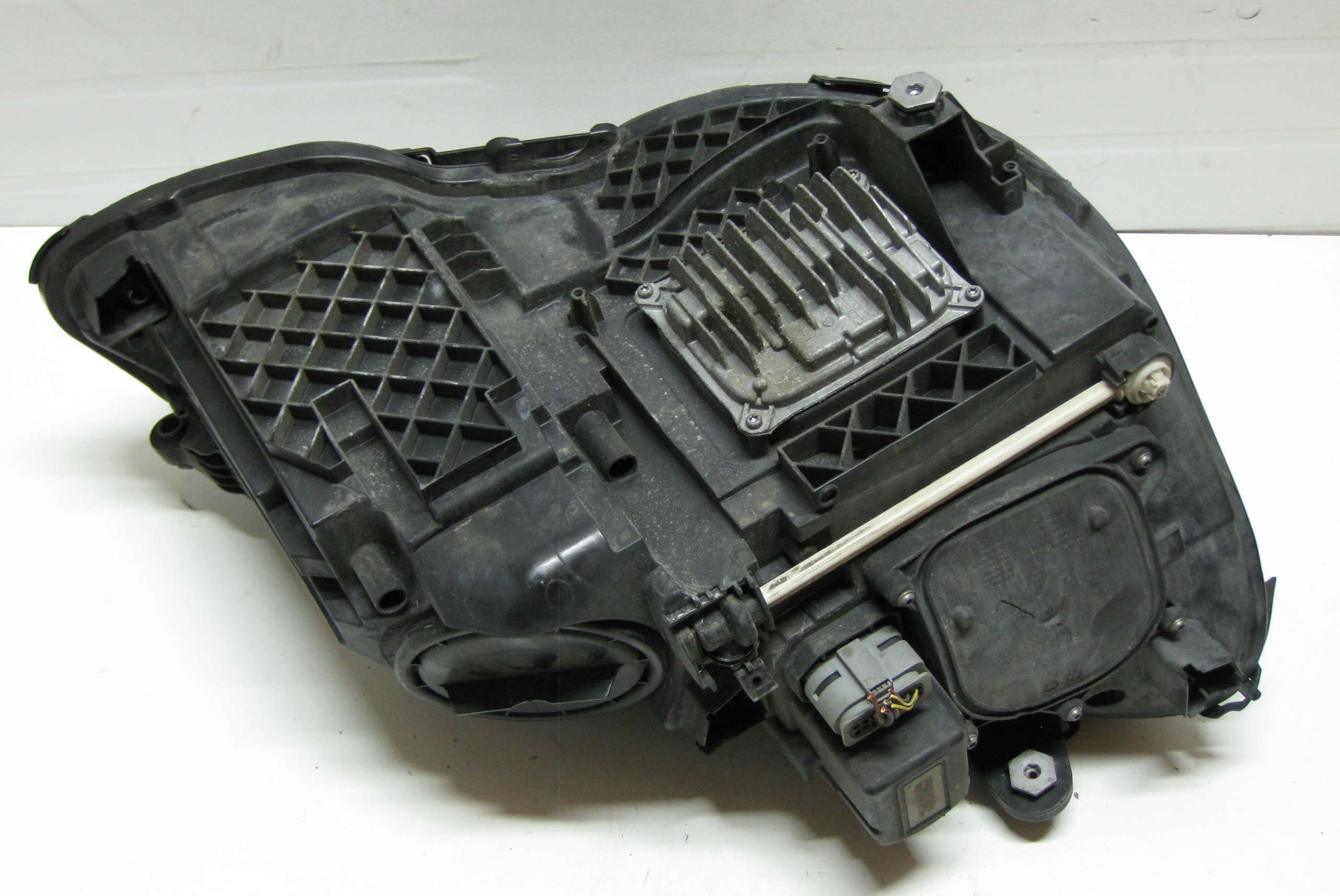 MERCEDES W212 LIFT E KLASA 13R light LED light left front A2128201739KZ
