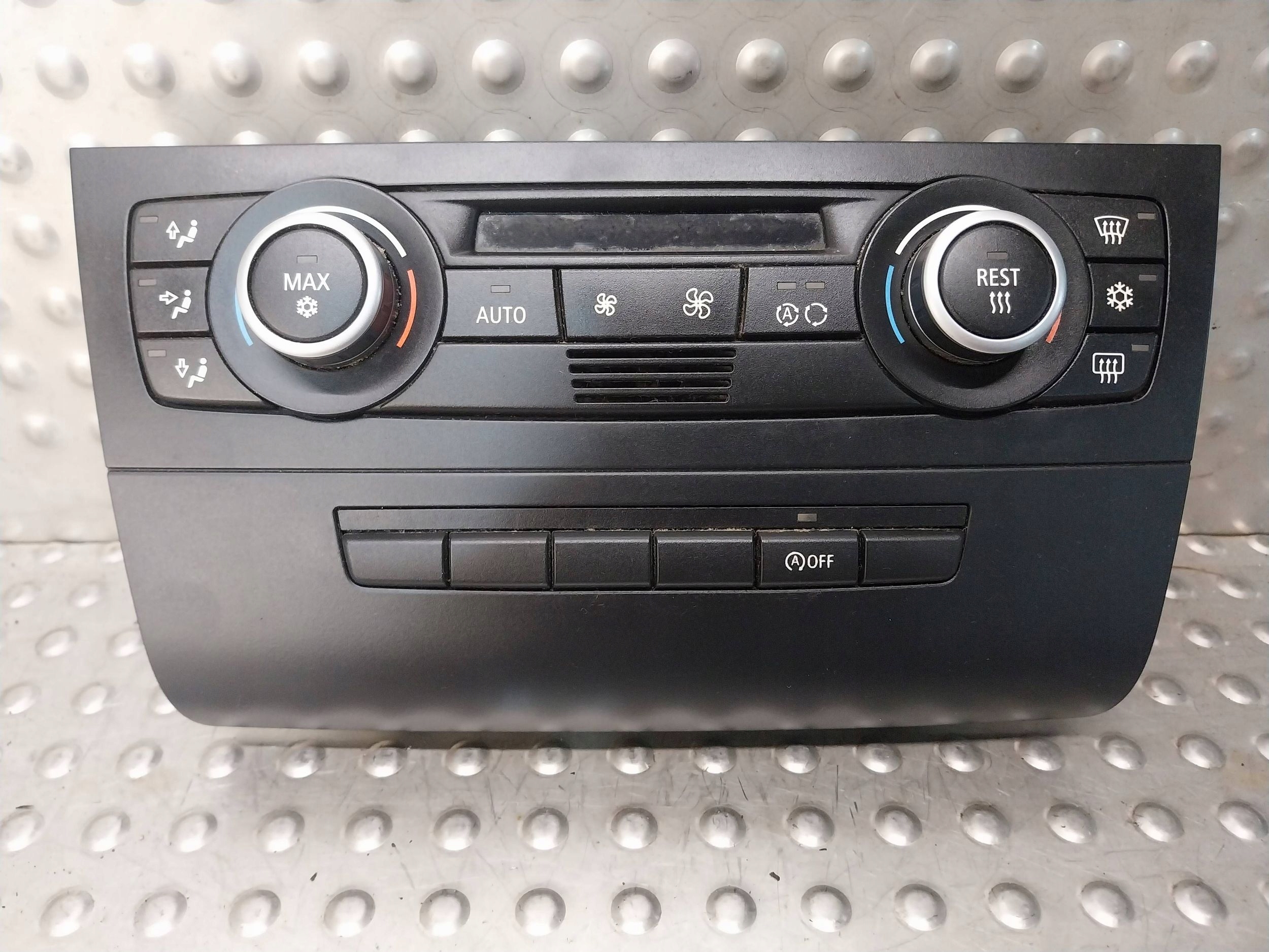 PANEL rešetka ventilacije klimatizacije 9199260 BMW E81 E82 E84 E87 E88 E90 E91 E92 E93