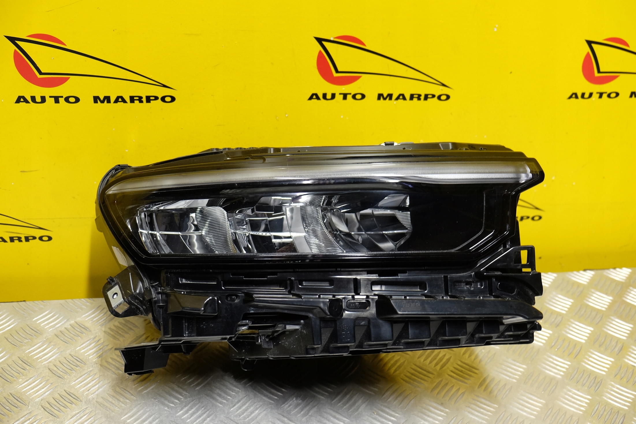 JEEP GRAND CHEROKEE 21- REFLEKTOR LAMPA LED R USA Typ samochodu 4x4/SUV Samochody osobowe