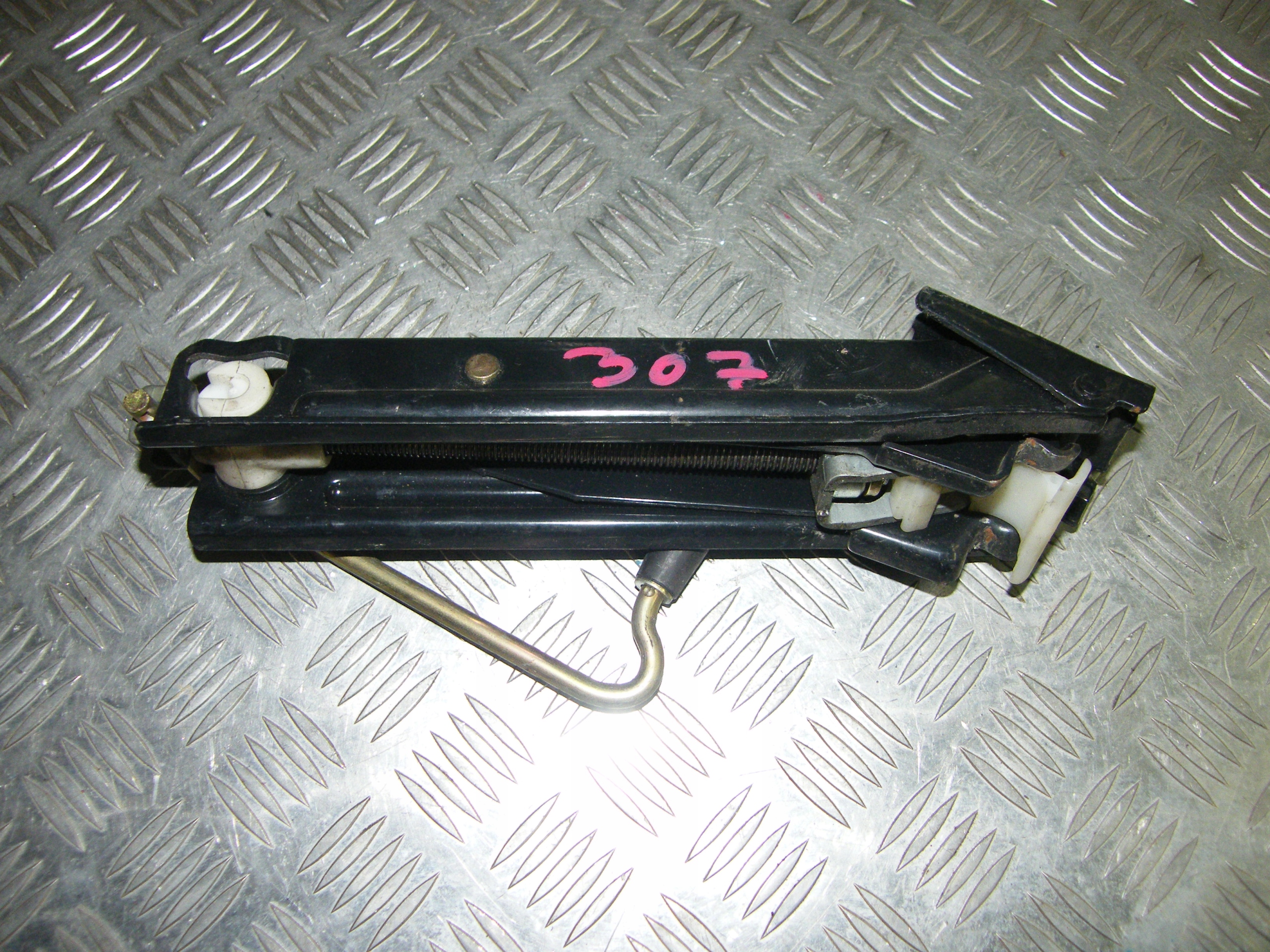 ДОМКРАТ PEUGEOT 307