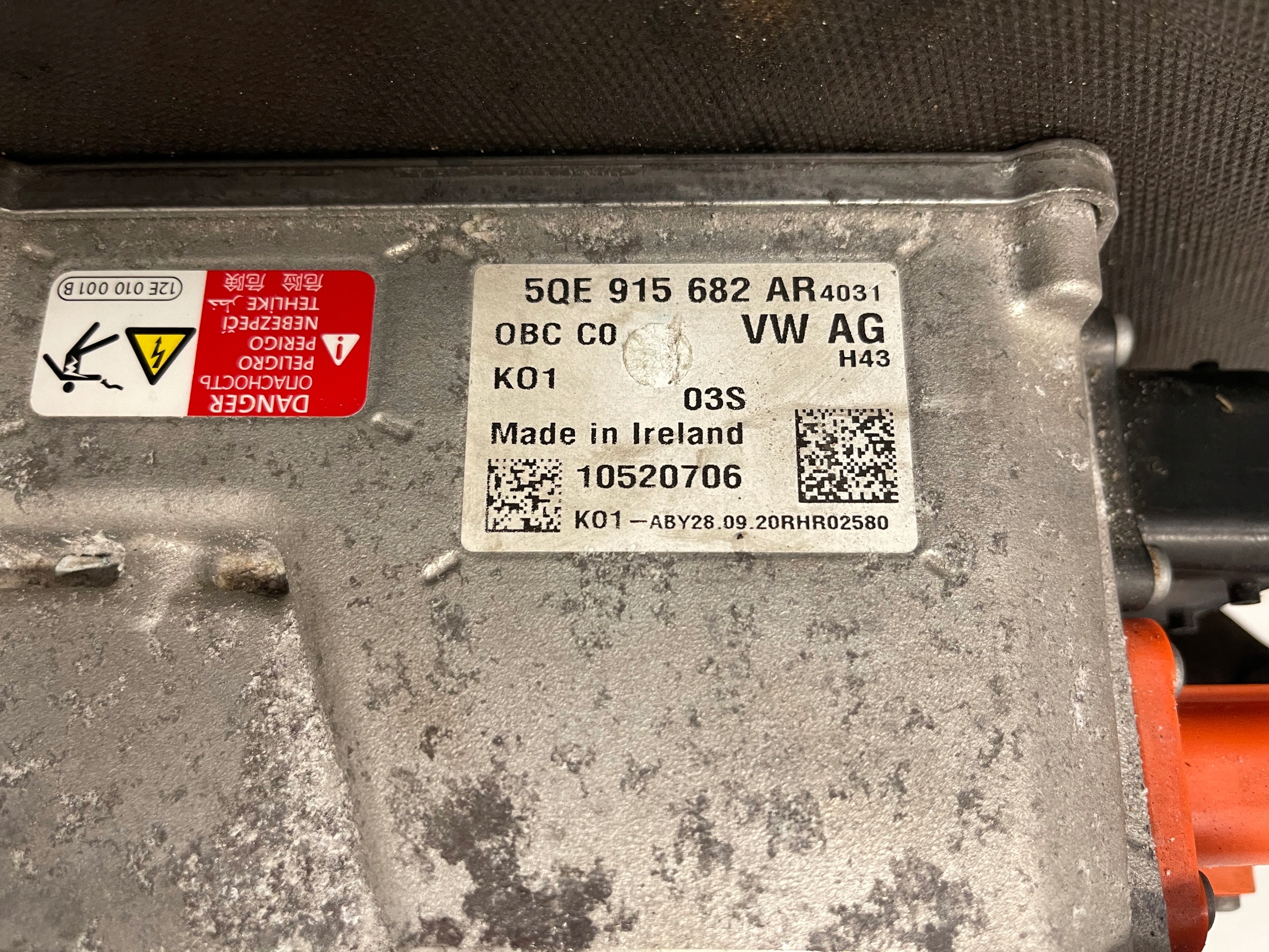 modulo STACJA LADOWANIA LADOWARKA VW ARTEON PASSAT B8 5QE915682AR