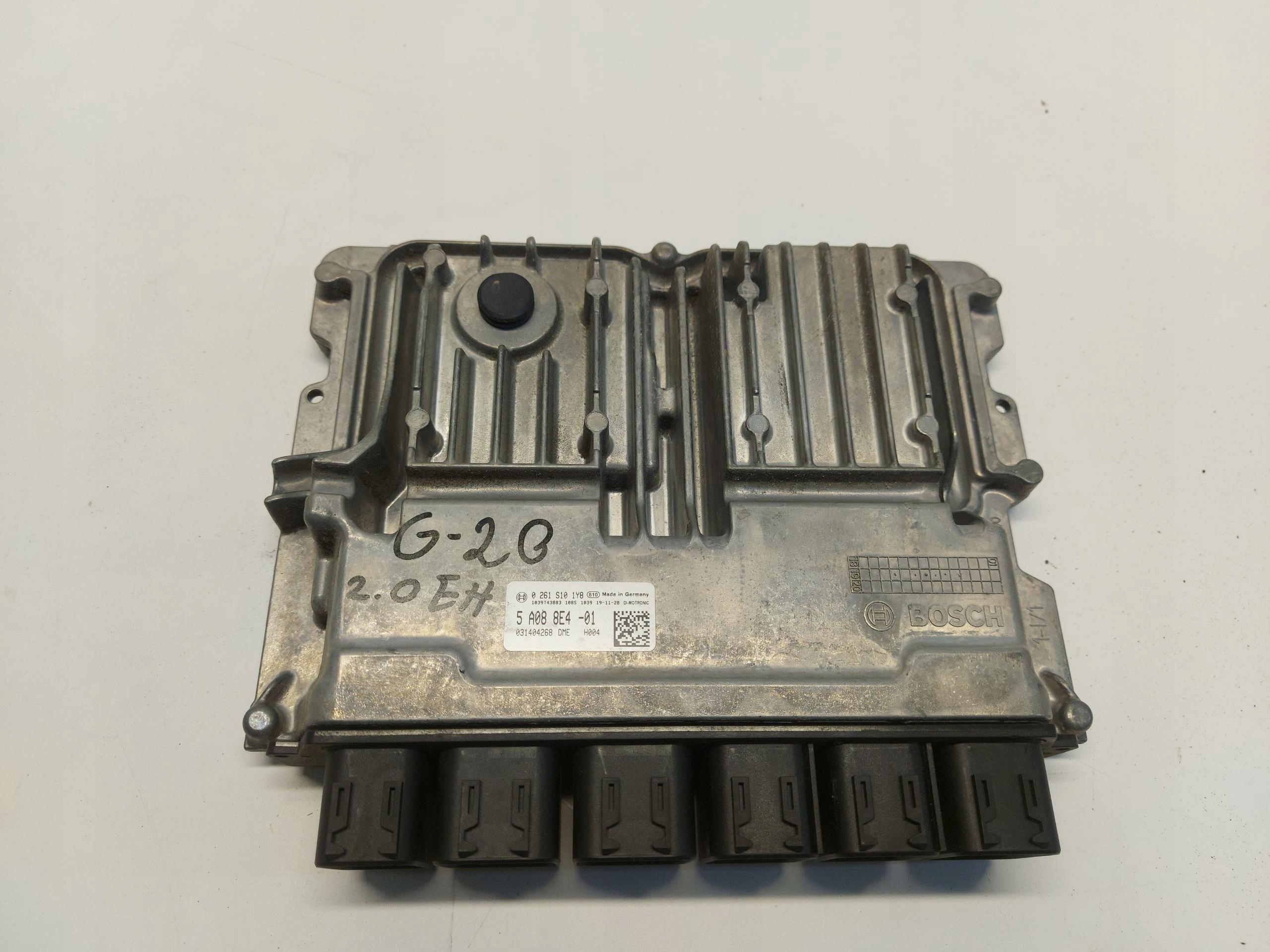 BMW G20 330e computer control unit of the engine 5A088E4