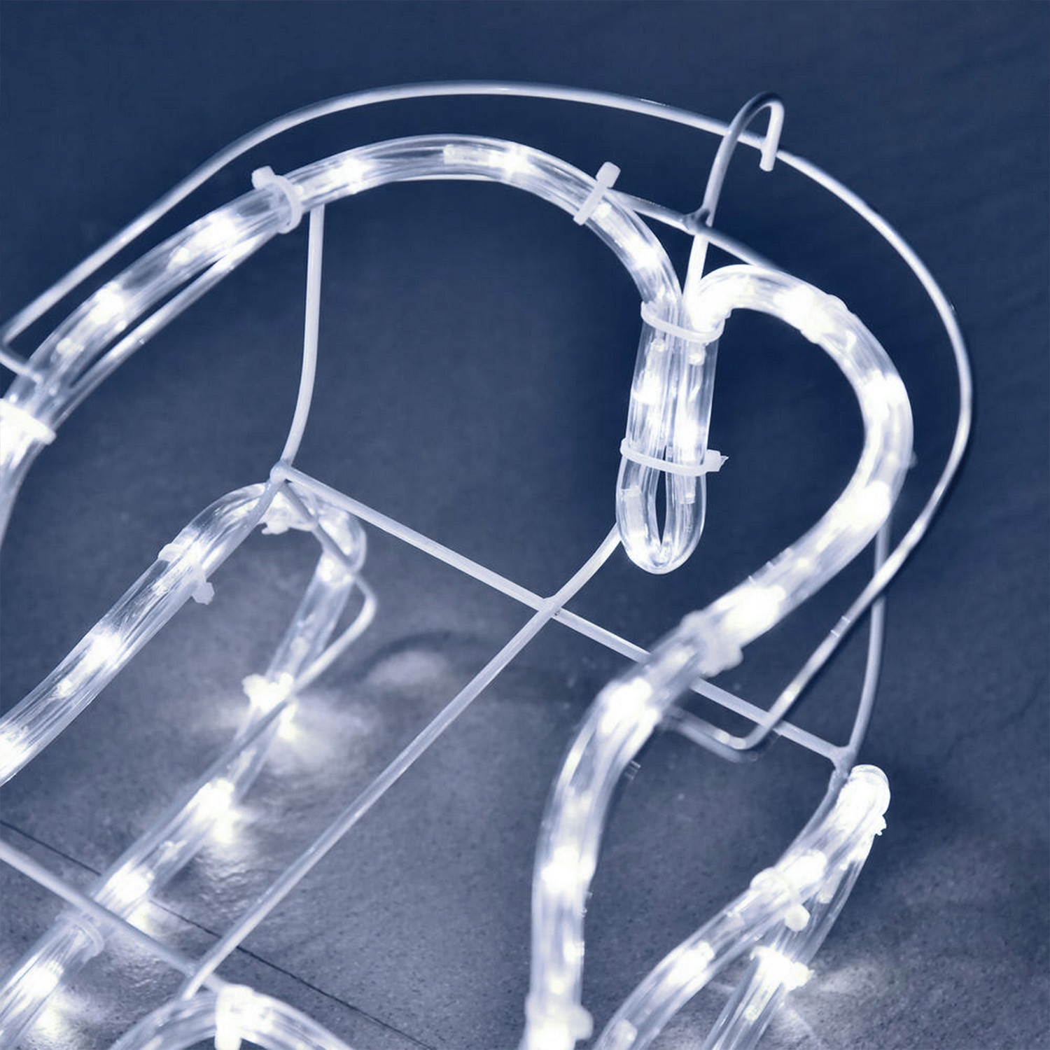 RENIFER Z SANIAMI LED LAMPKI ŚWIĄTECZNA OZDOBA DO DOMU OGRODU Moc 40 W