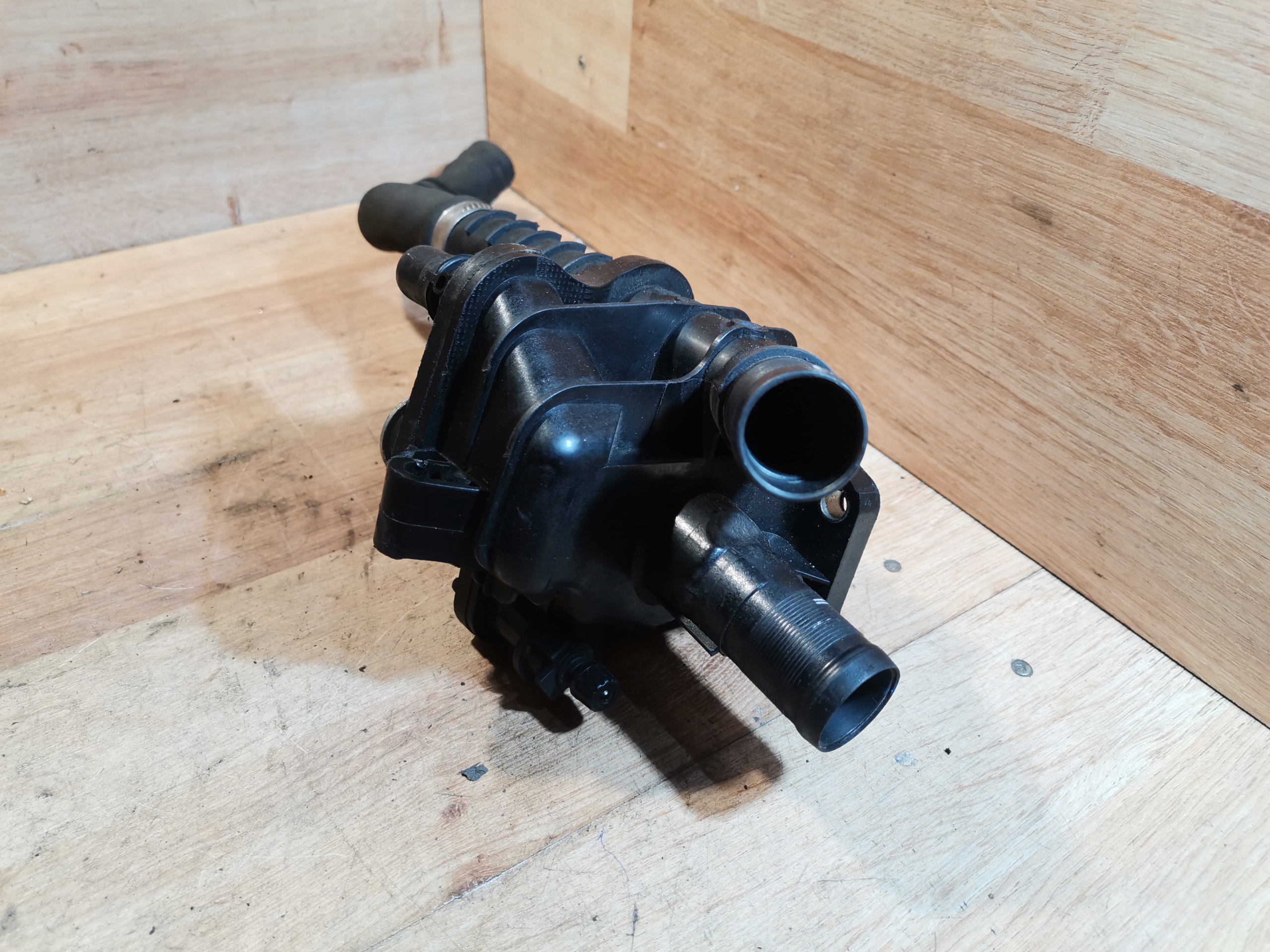 csomag TERMOSTATU PEUGEOT CITREON 1.6 E-HDI HDI