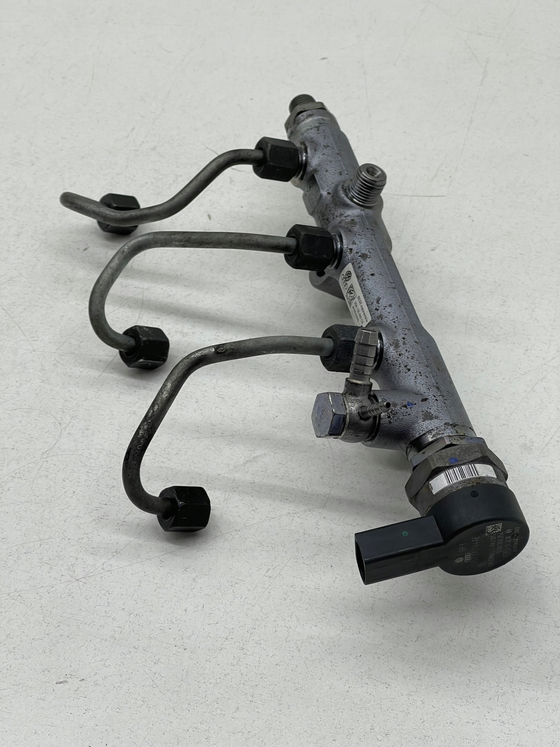 AUDI A4 A5 A7 A6 C7 3.0 TDI Rampe injection Carburant + Capteur