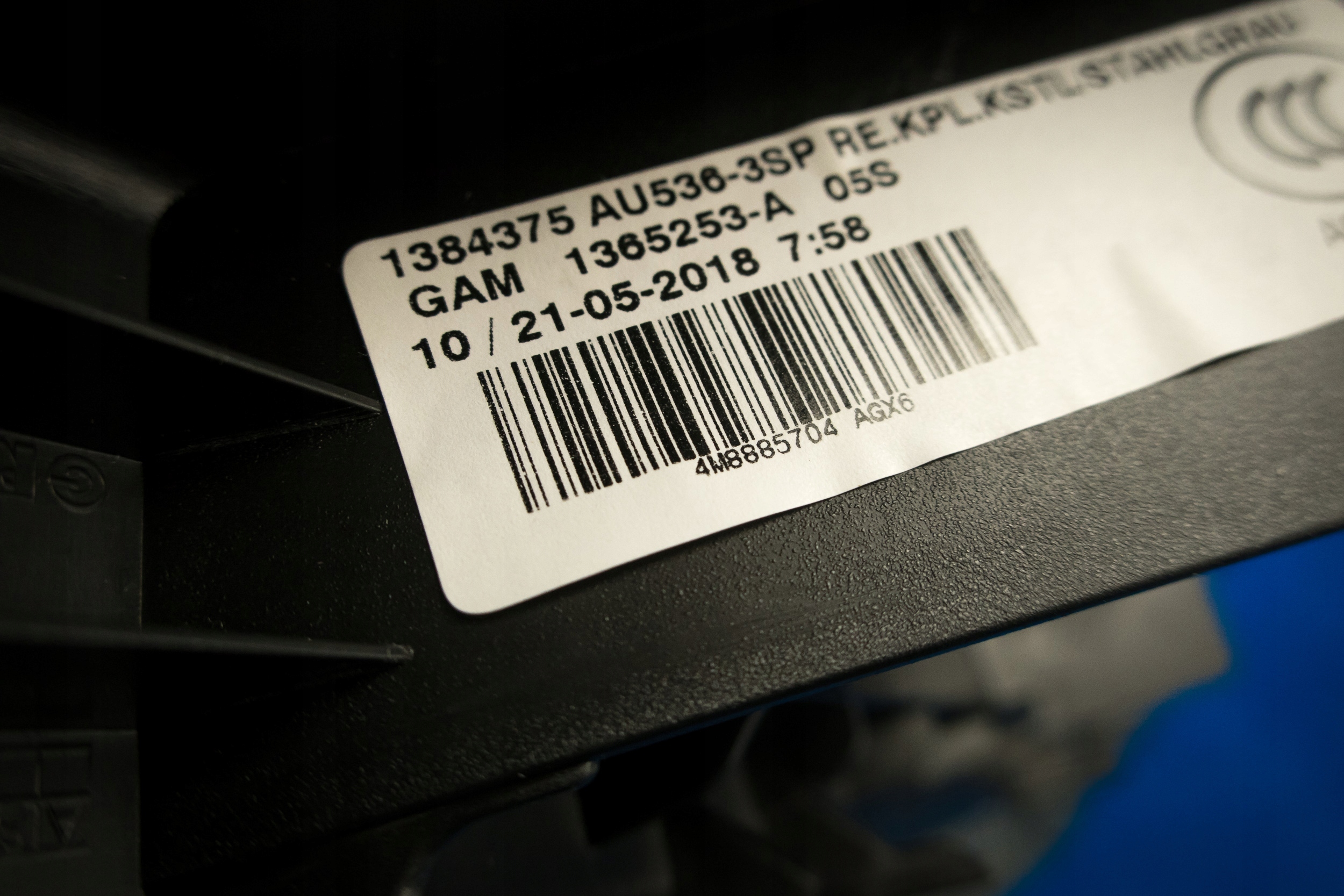 Seite hinten kanapy Audi Q8 4M8 4M8885704A GX6