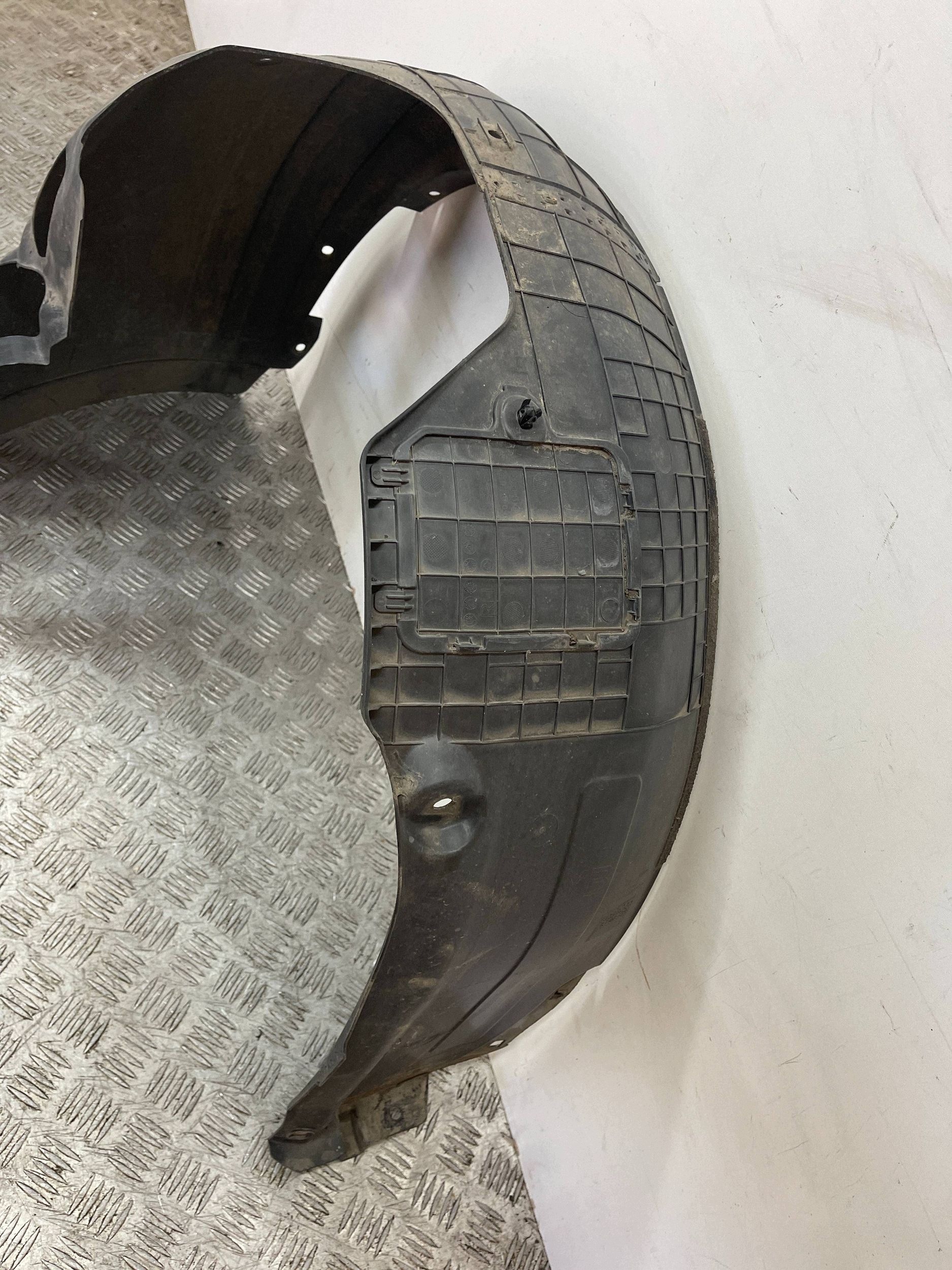 mudguard front front right right KIA RIO IV 4 17