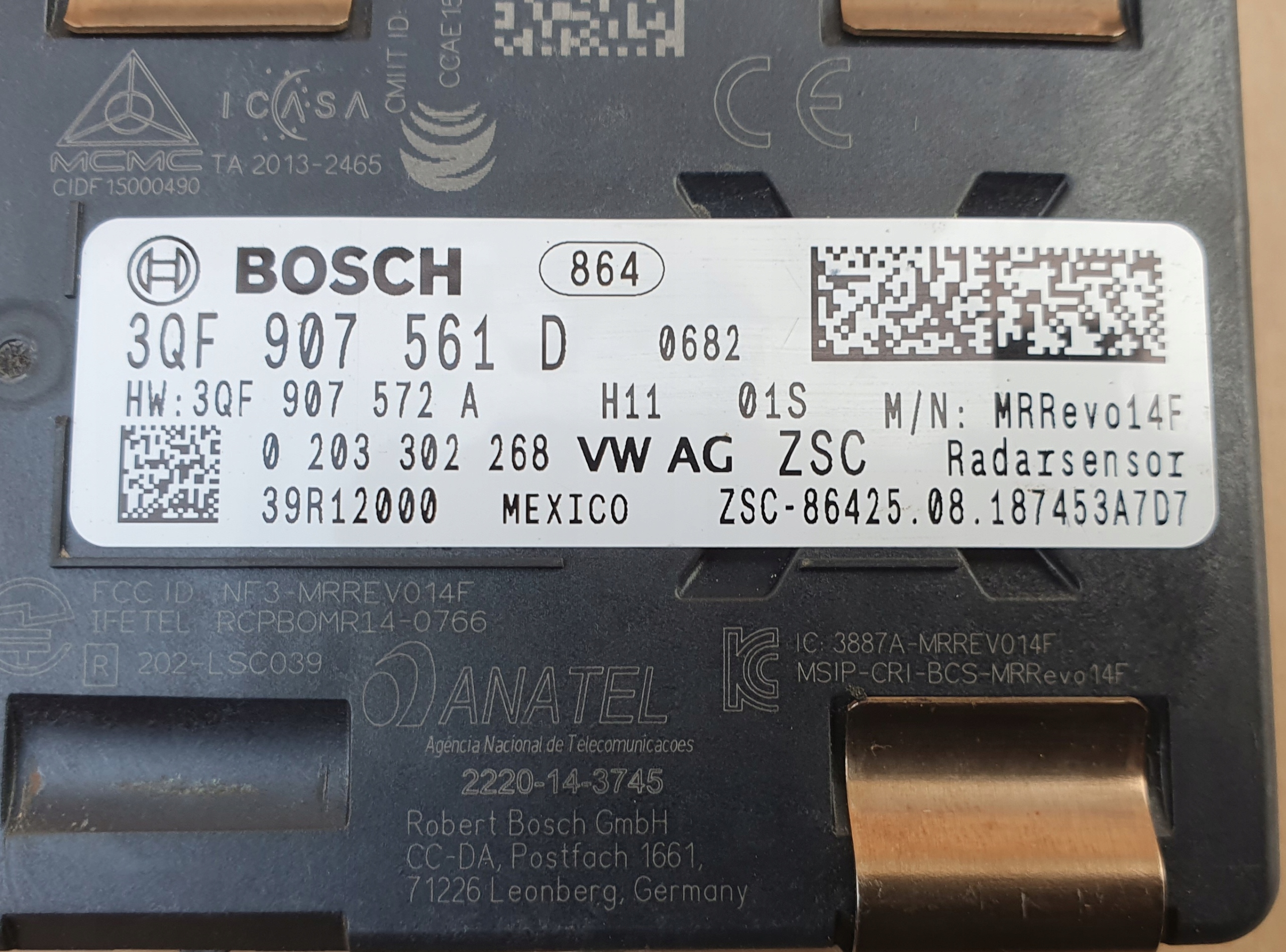 SKODA OCTAVIA III RADAR DISTRONIC 3QF907561D Producent części Bosch