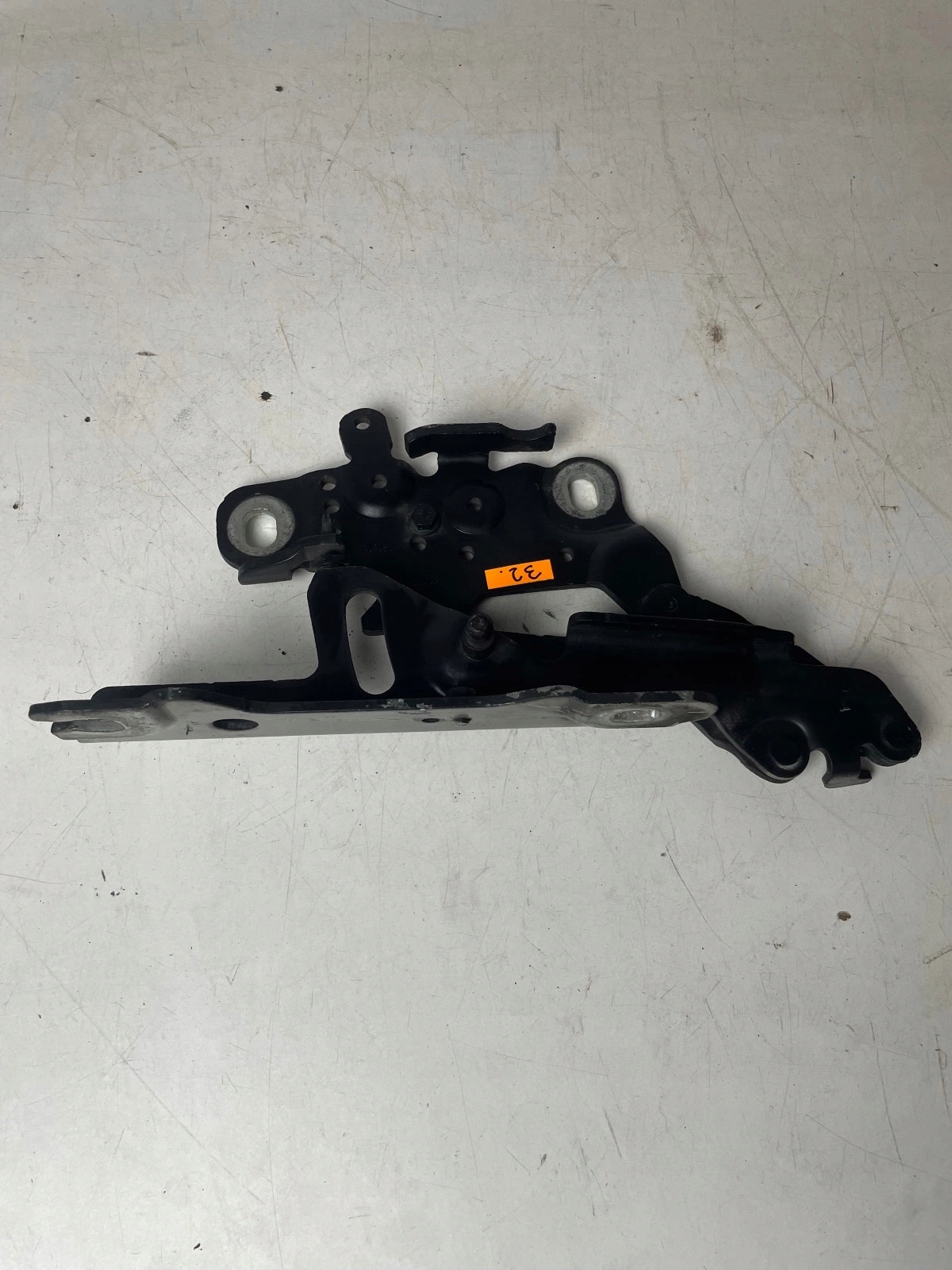 hinge bonnets front front left BMW F20 F21 F30 F31