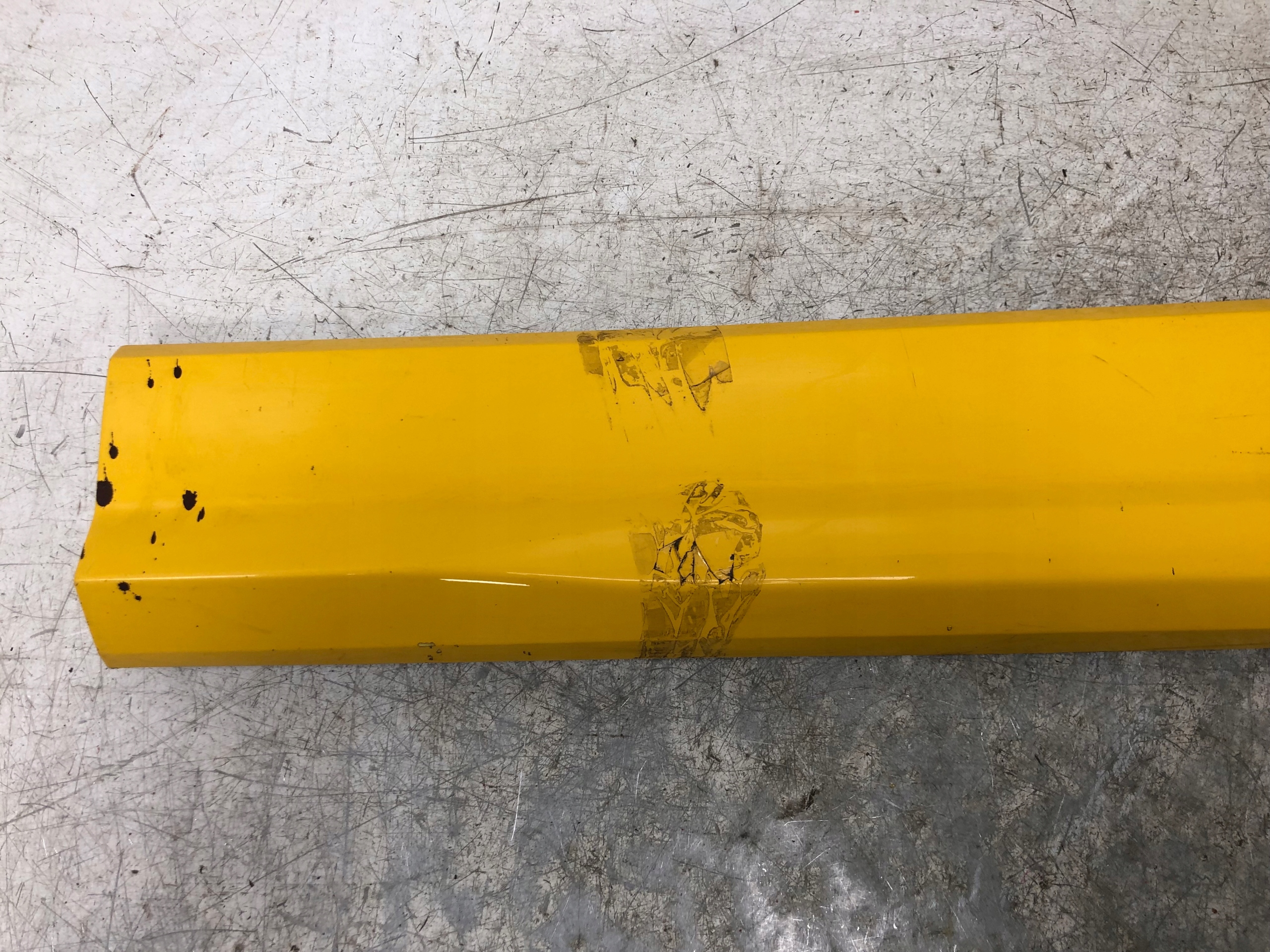 moulding door left front AUDI Q2 81A853959B