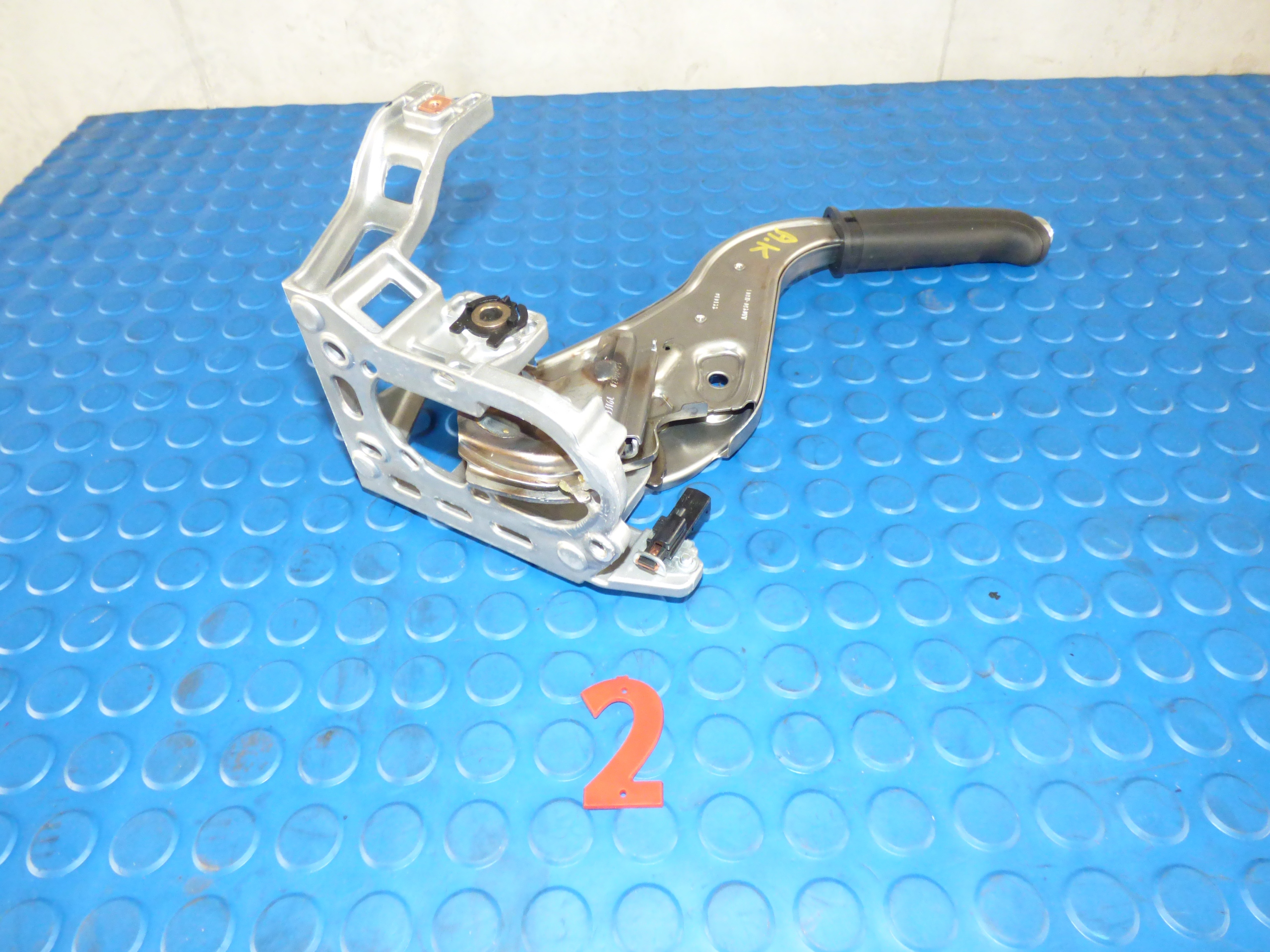 páčka elektrická brzda 39093293 OPEL ASTRA K V