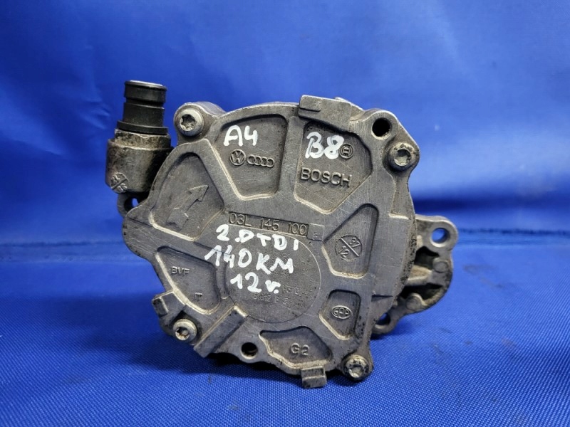Bosch 03L145100F насос вакум
