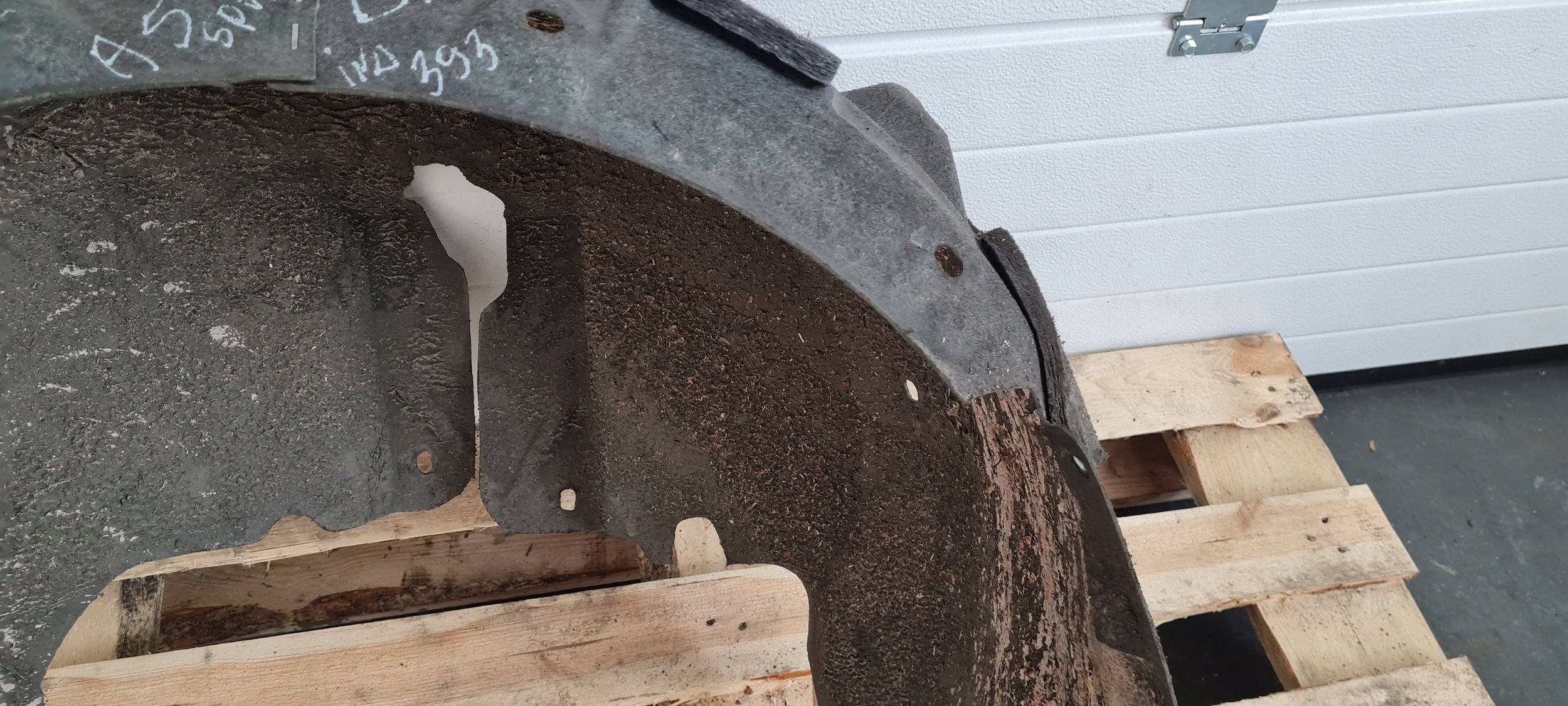 A5 8T LIFT S5 mudguard left left rear part MATERIAL SPORTBACK 8T8810171B