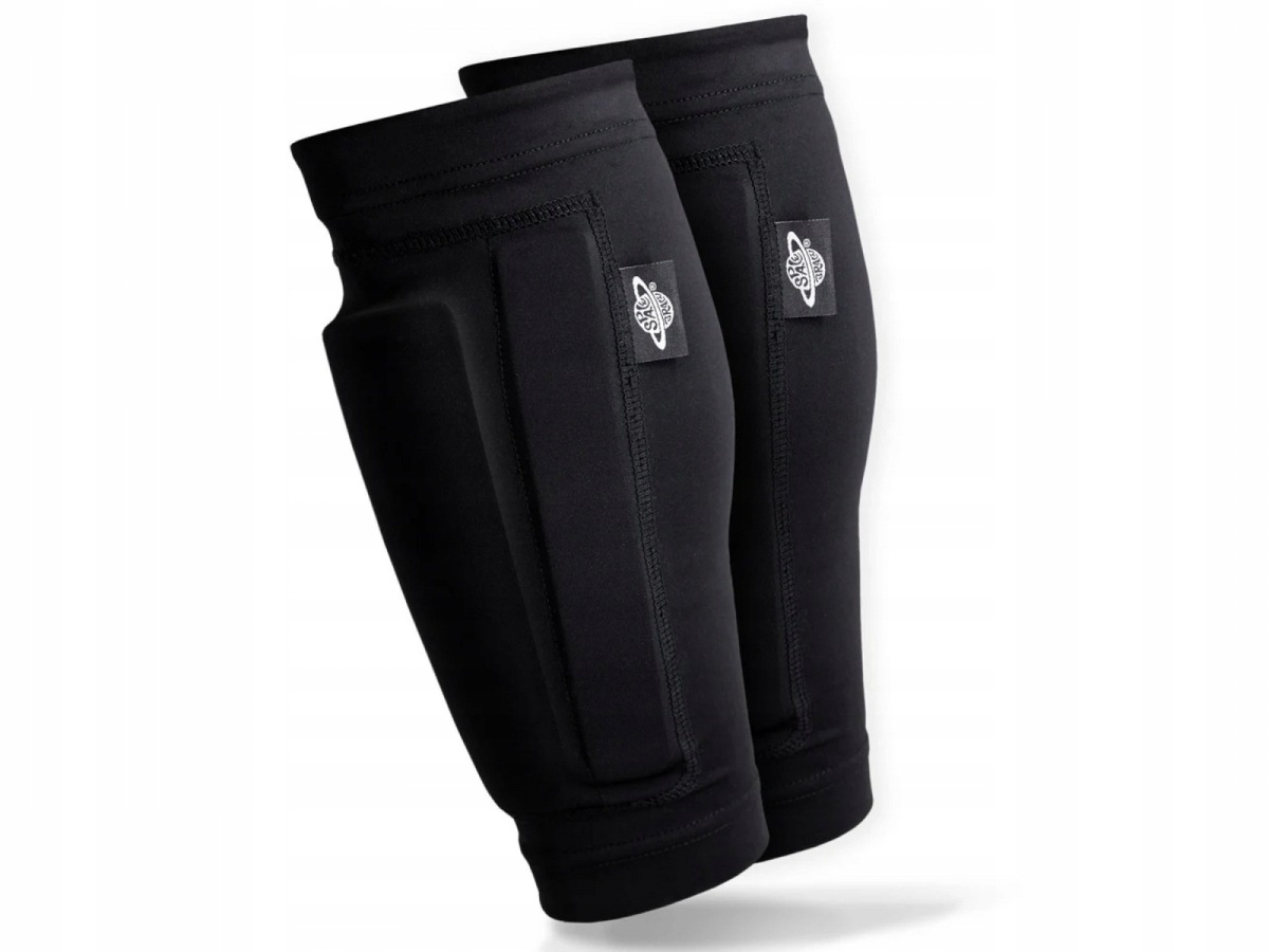 Cyklistické chrániče holení Space Brace Shin Guards L černé