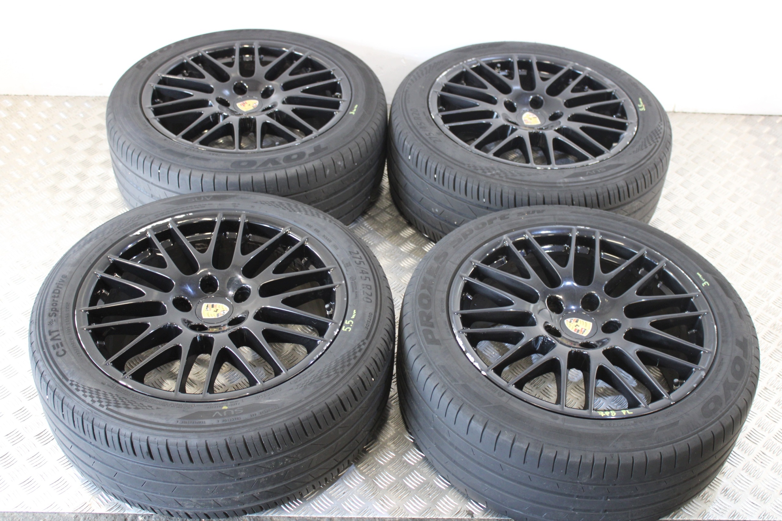 ruote CERCHI CERCHI RUOTE 275/45 R20 PORSCHE CAYENNE II 2 7P5 LIFT