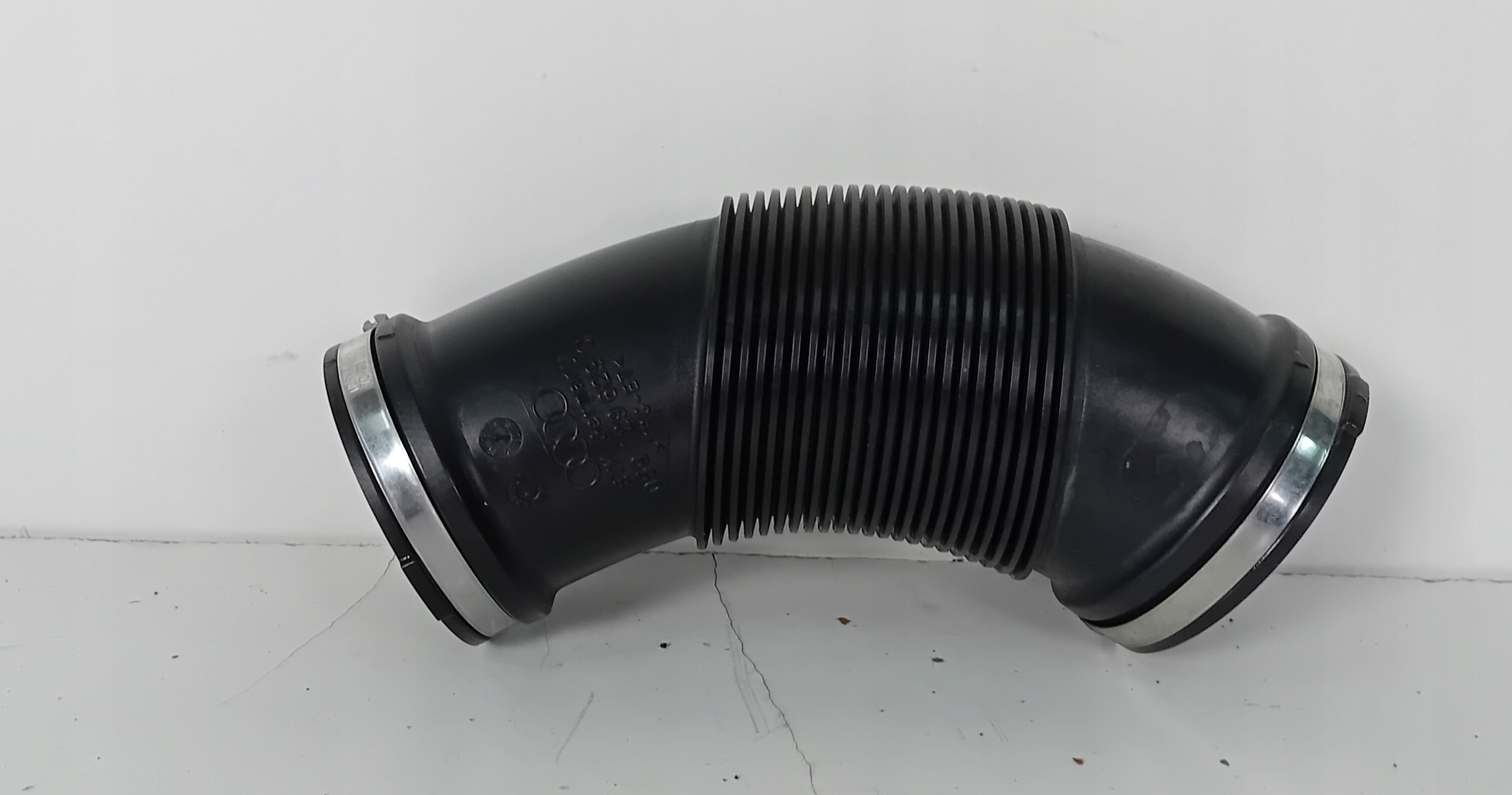 AUDI A4 8W A5 8W6 RURA POWIETRZA 3.0TDI