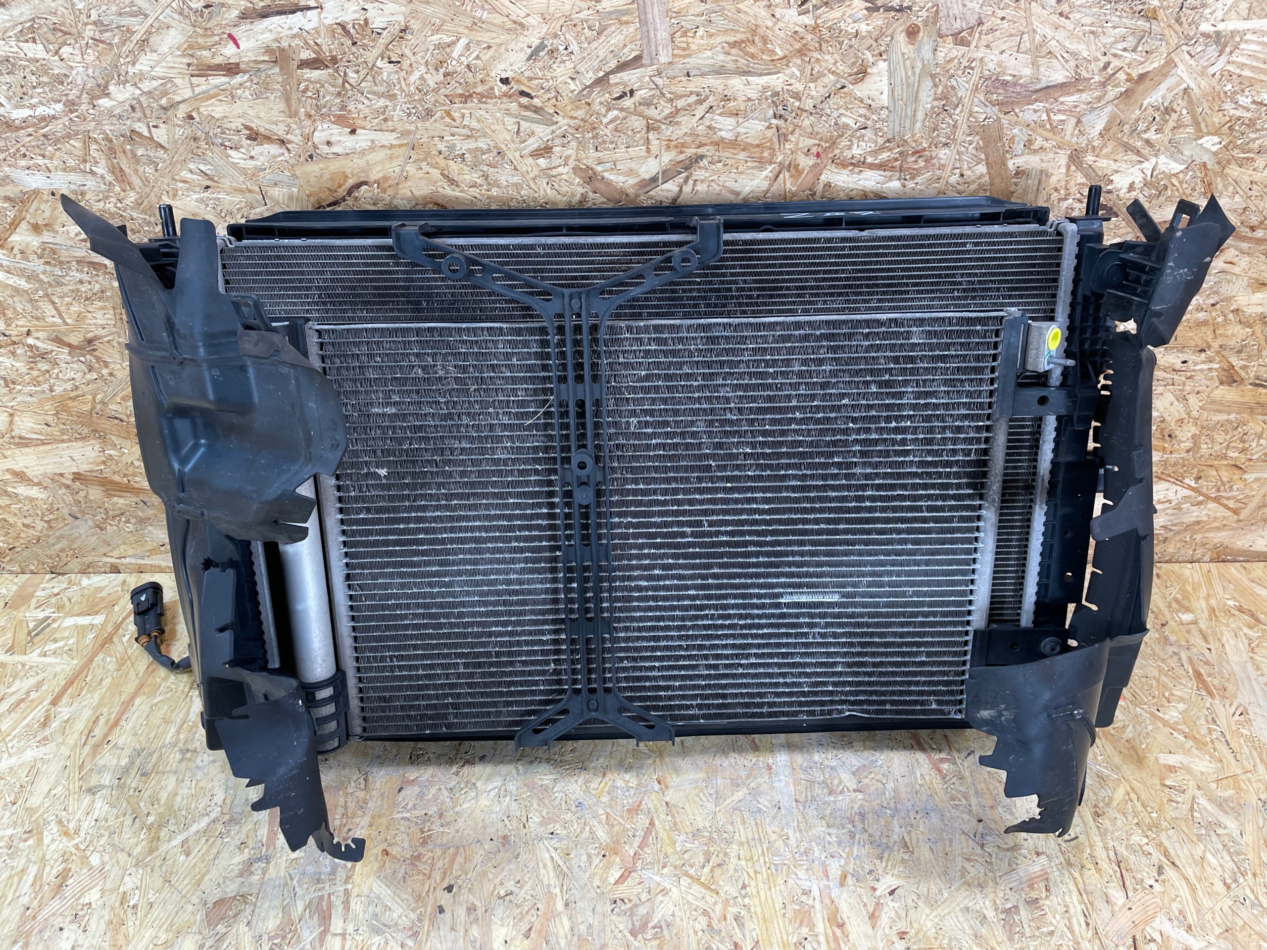 KOMPLET CHŁODNIC CHŁODNICE WENTYLATOR BERLINGO IV PARTNER IV COMBO E 1.5D