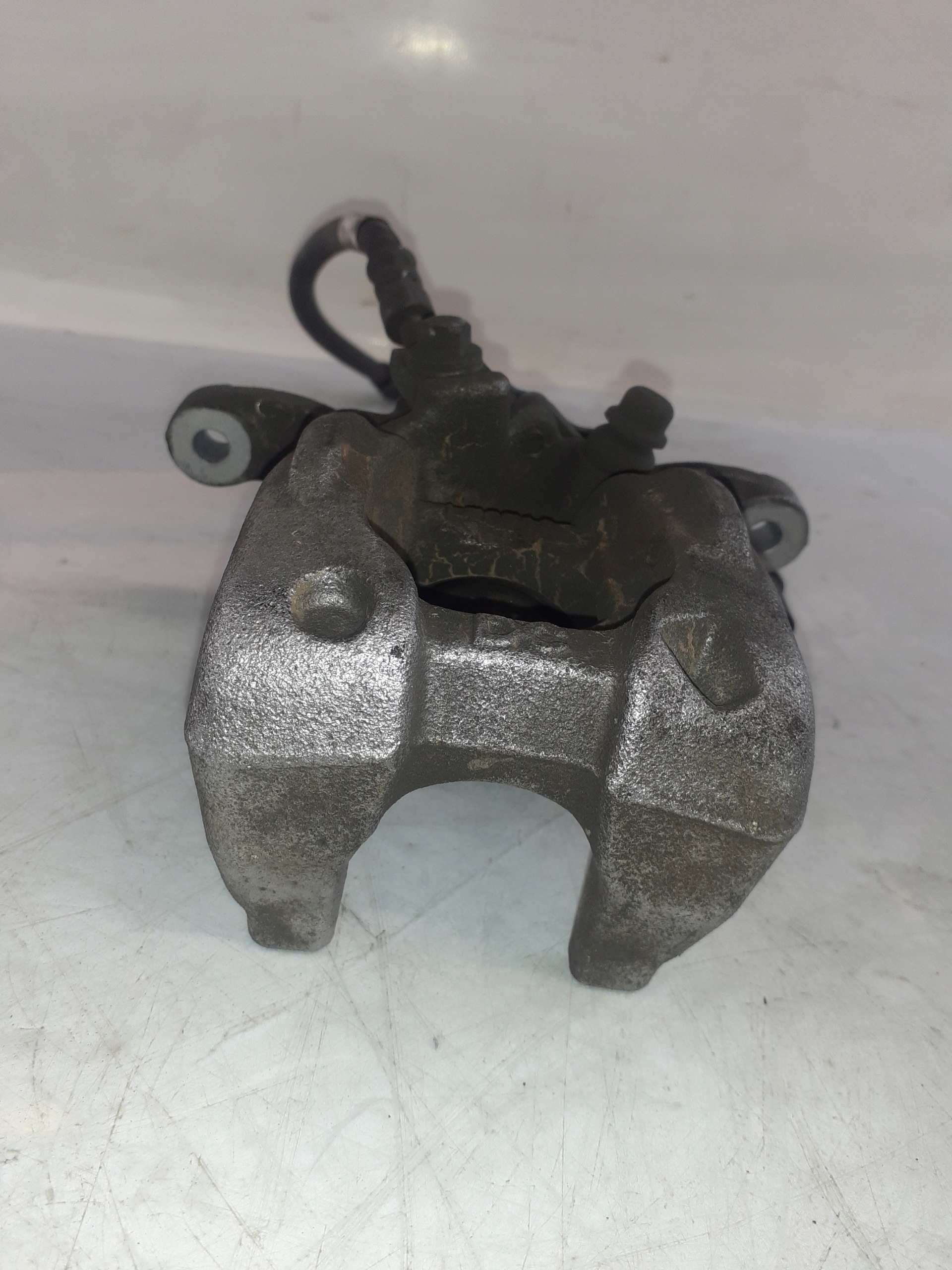 caliper right rear part brake Mercedes X247 GLB