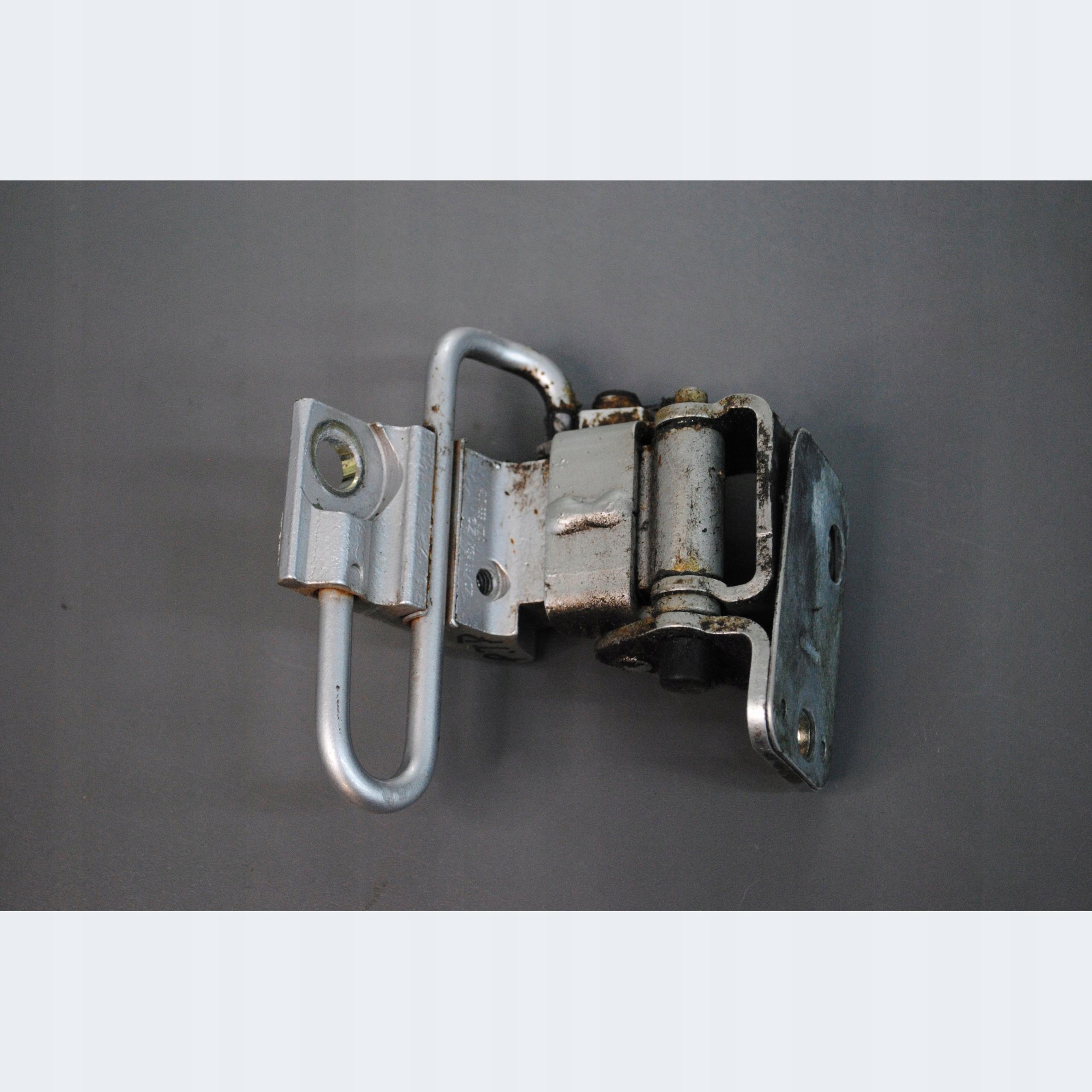 hinge door right rear part lower AUDI Q7 4L LY7W