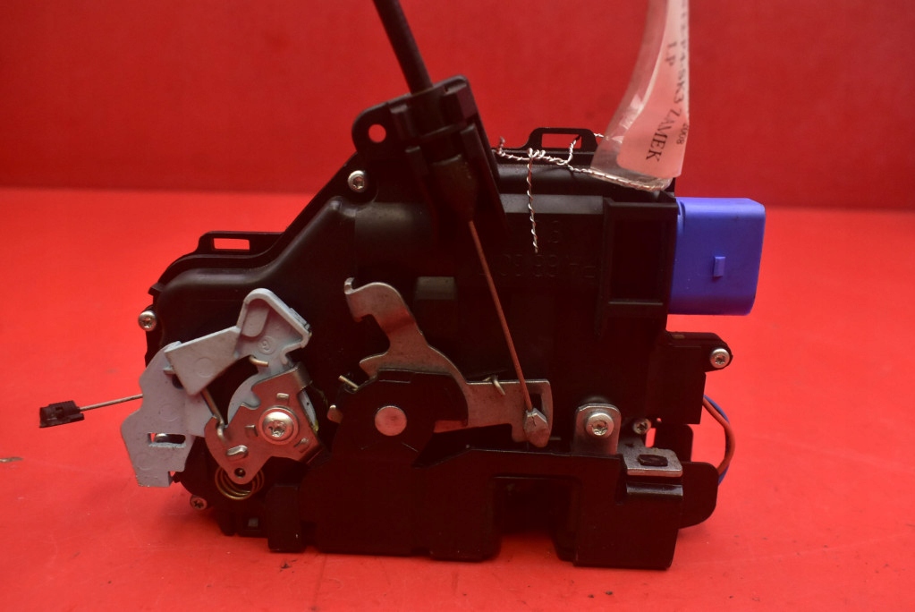 lock door left front front EU 3D1837015 SKODA OCTAVIA 2 II 04-08