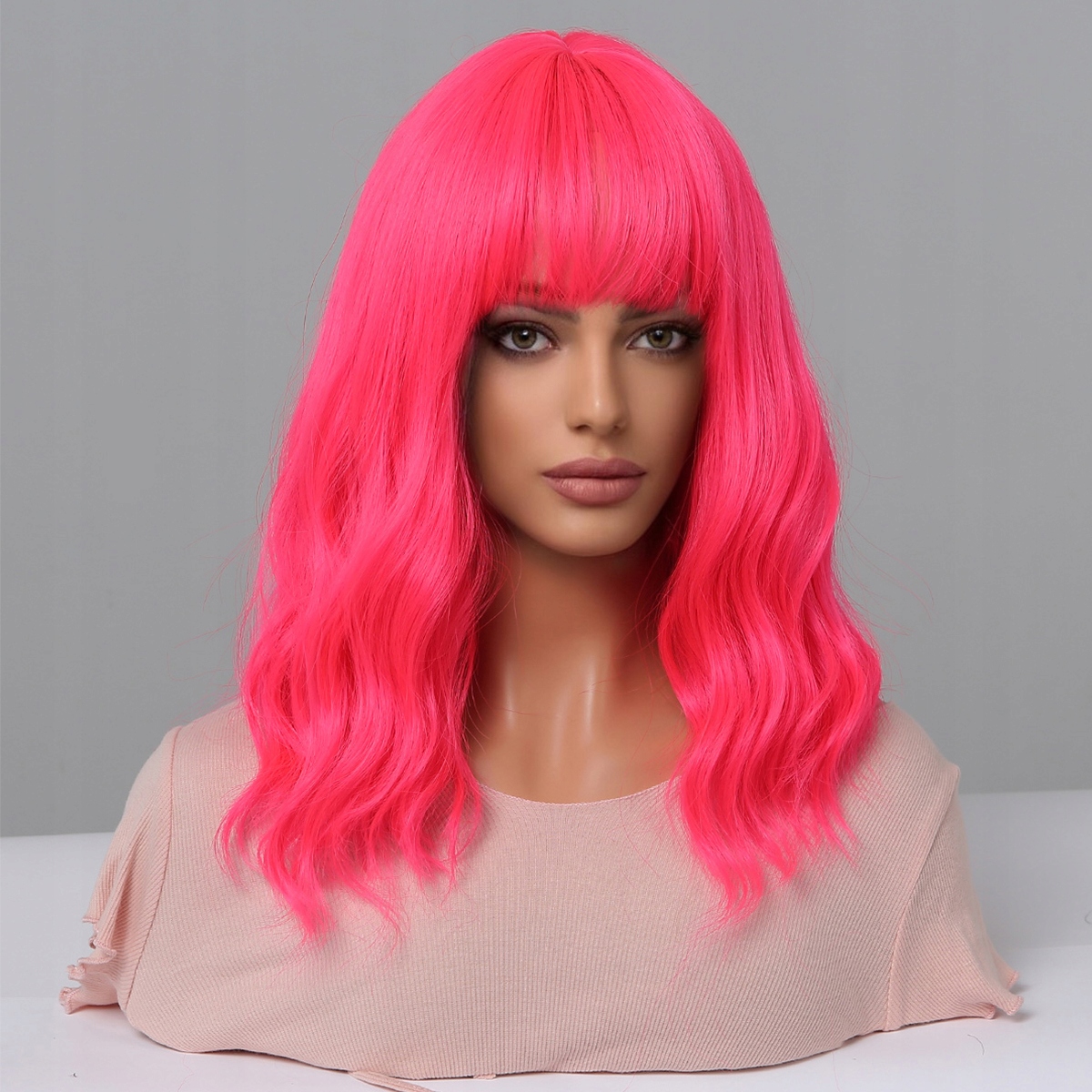 Pastelově růžová mikádo paruka Amy