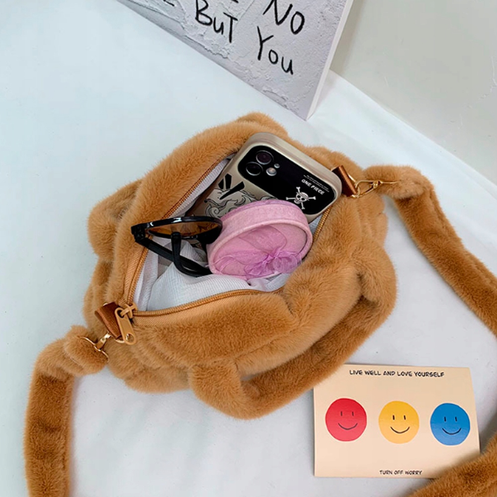 PLUSZOWA TOREBKA KAPIBARA NOWY KUFEREK KAPIBARA TORBA PREZENT DLA DZIECI Marka 100