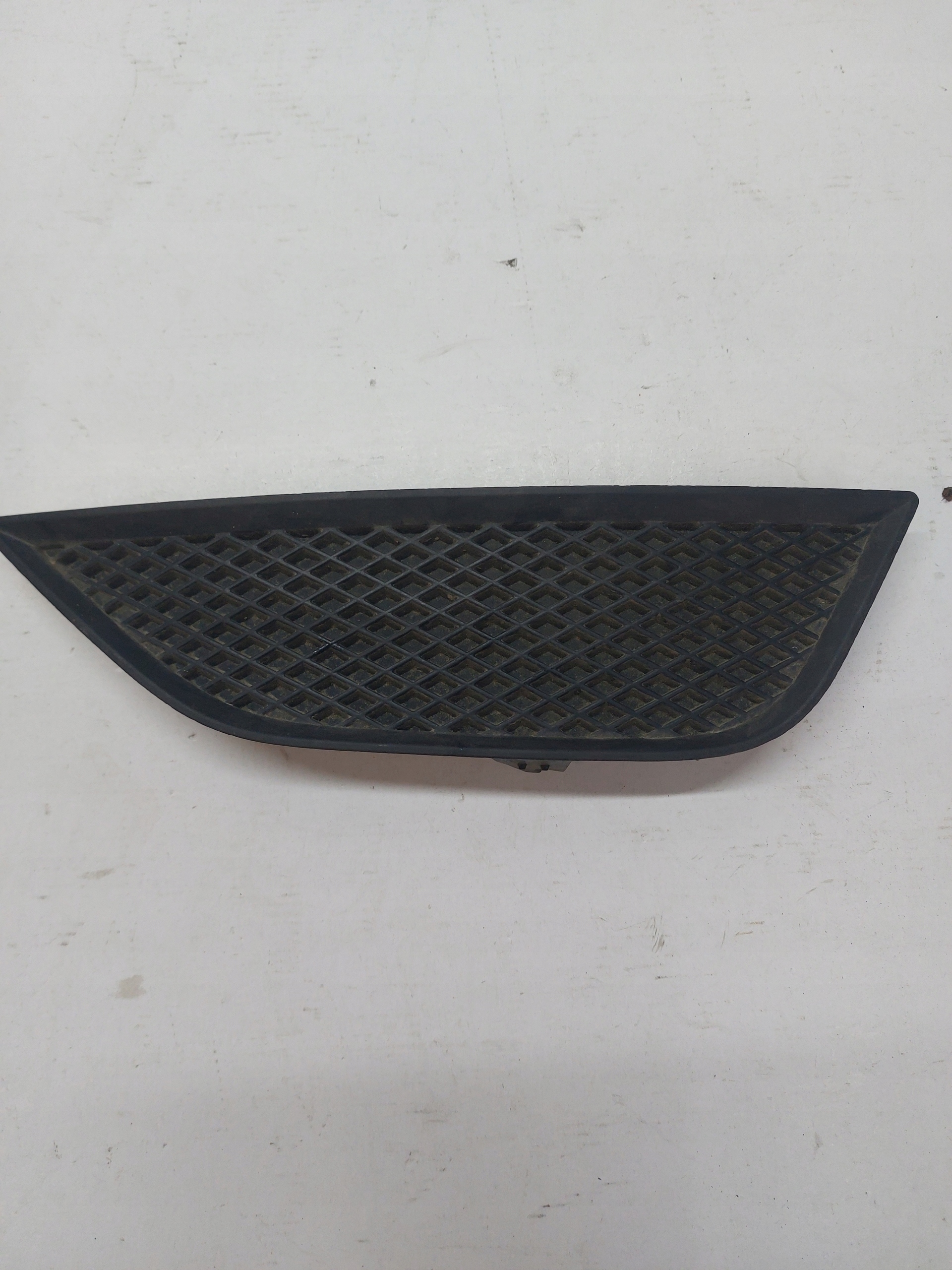 mřížka nárazníku levá FORD MONDEO MK4