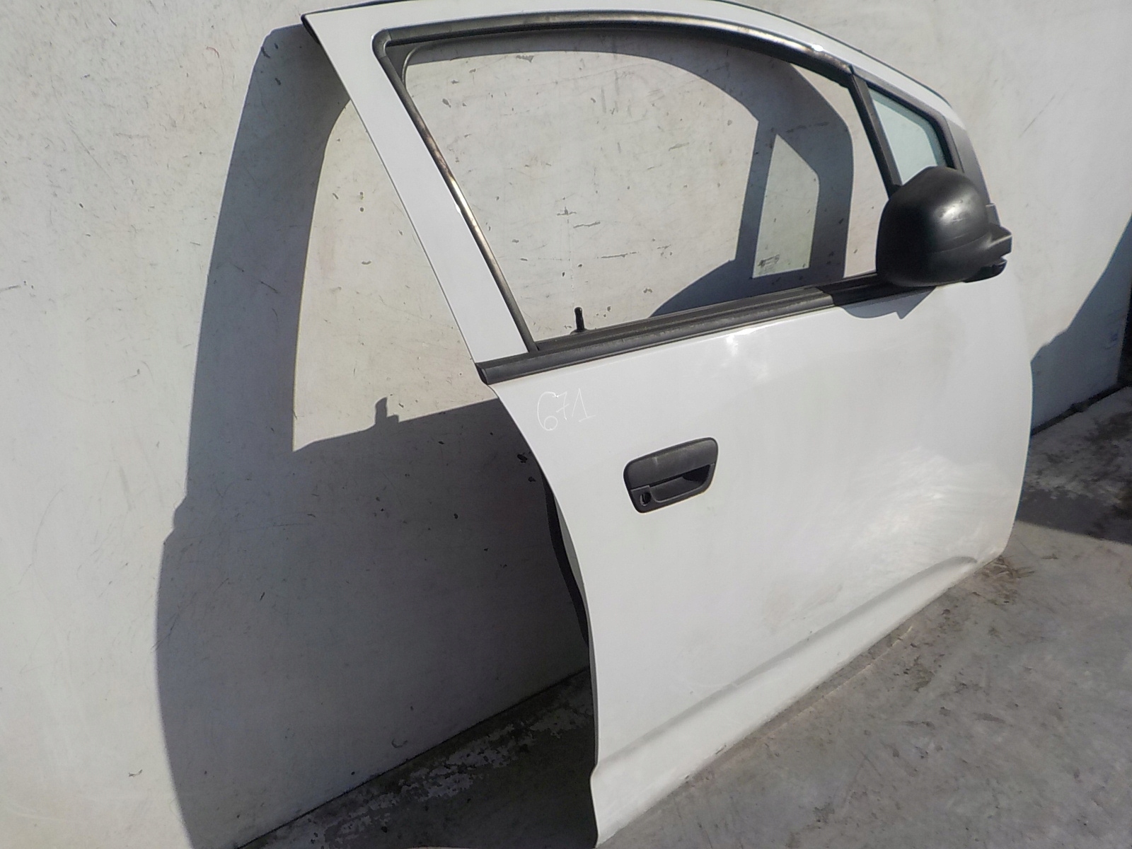 671 CHEVROLET SPARK III M300 door right front front 09
