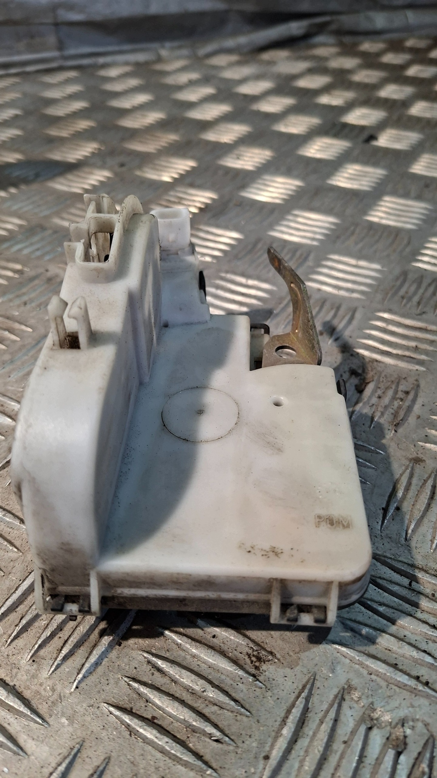 lock door left front VW GOLF III